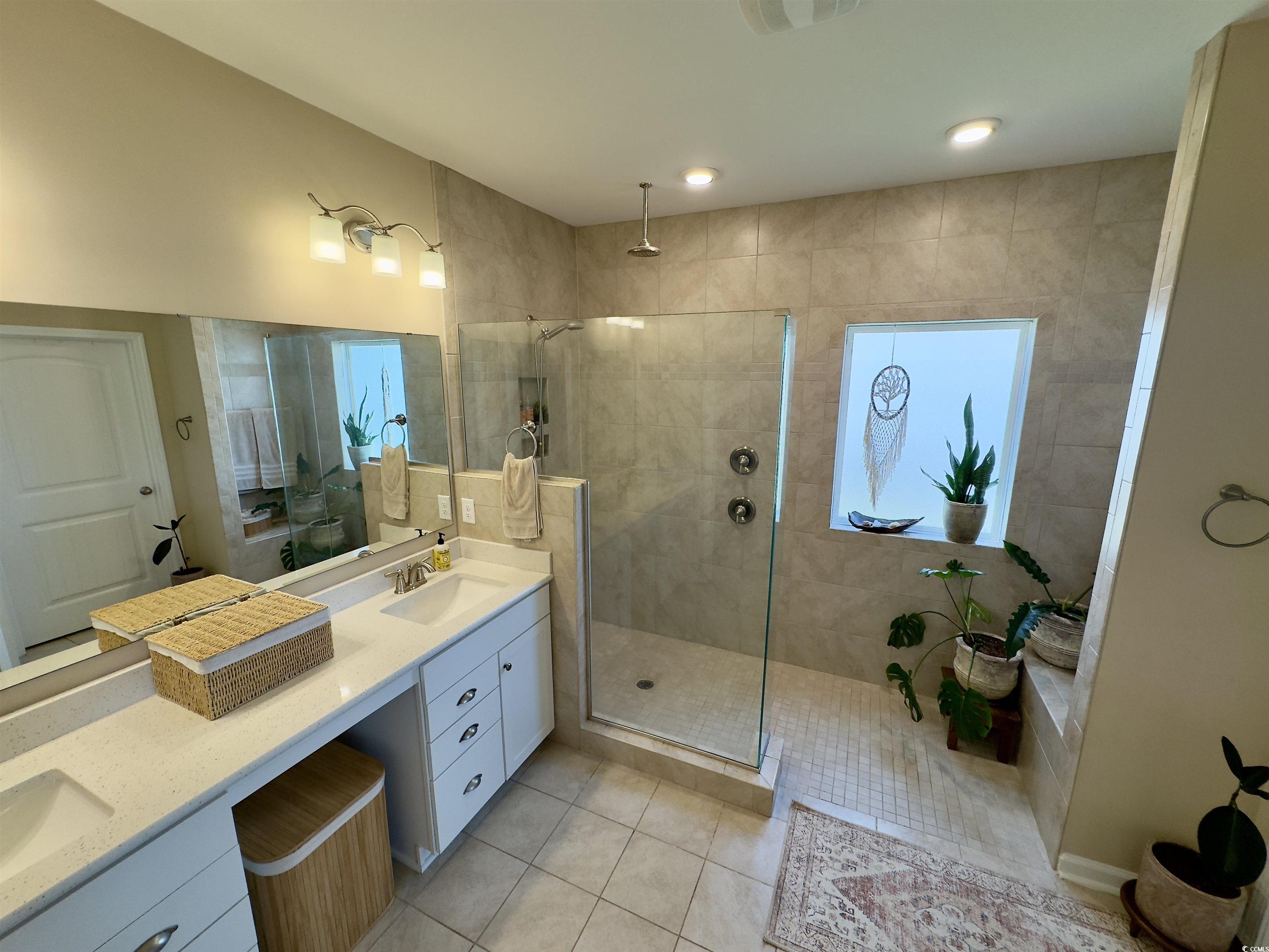 591 Hickman St. Property Photo 3