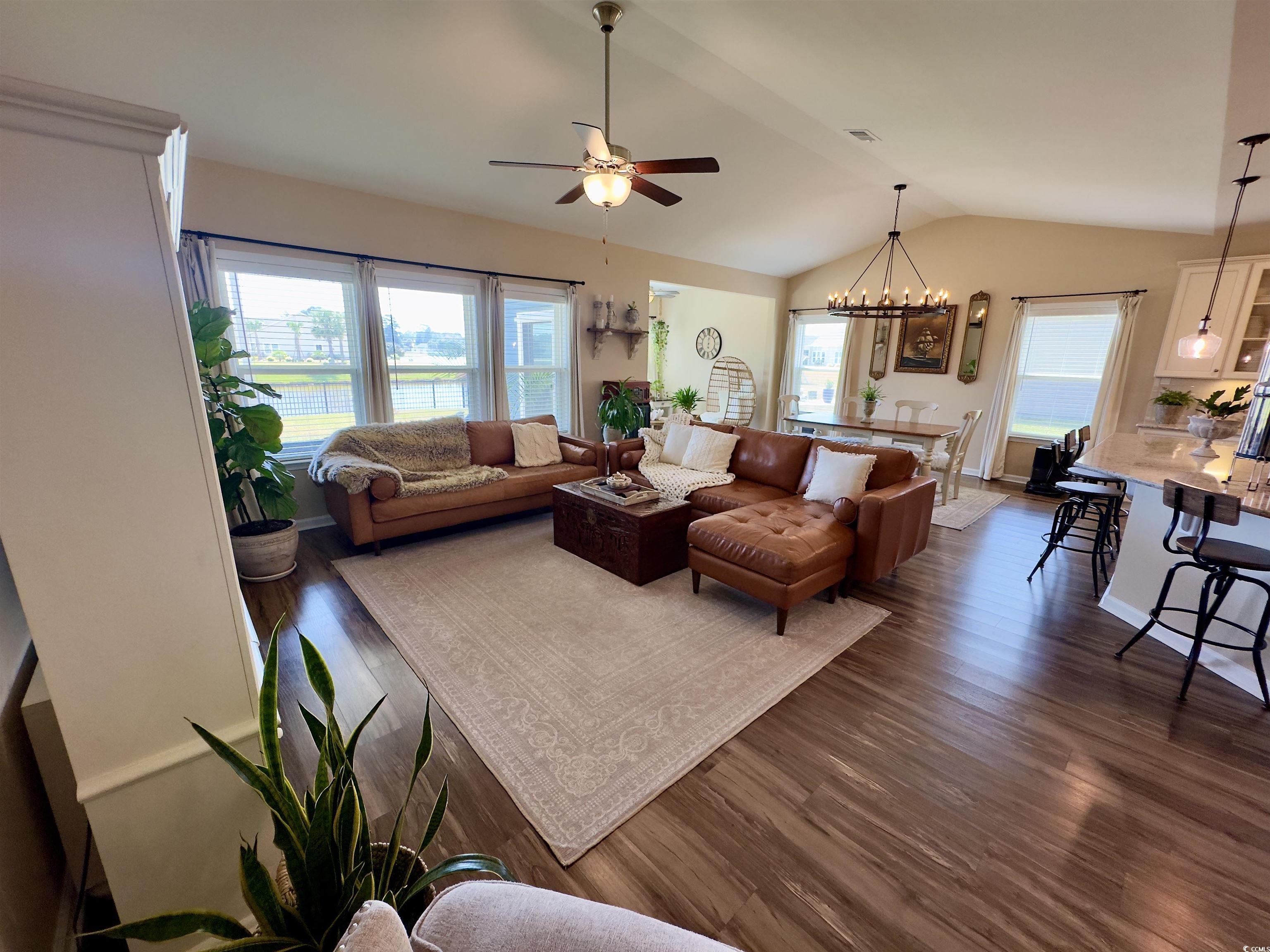 591 Hickman St. Property Photo 7