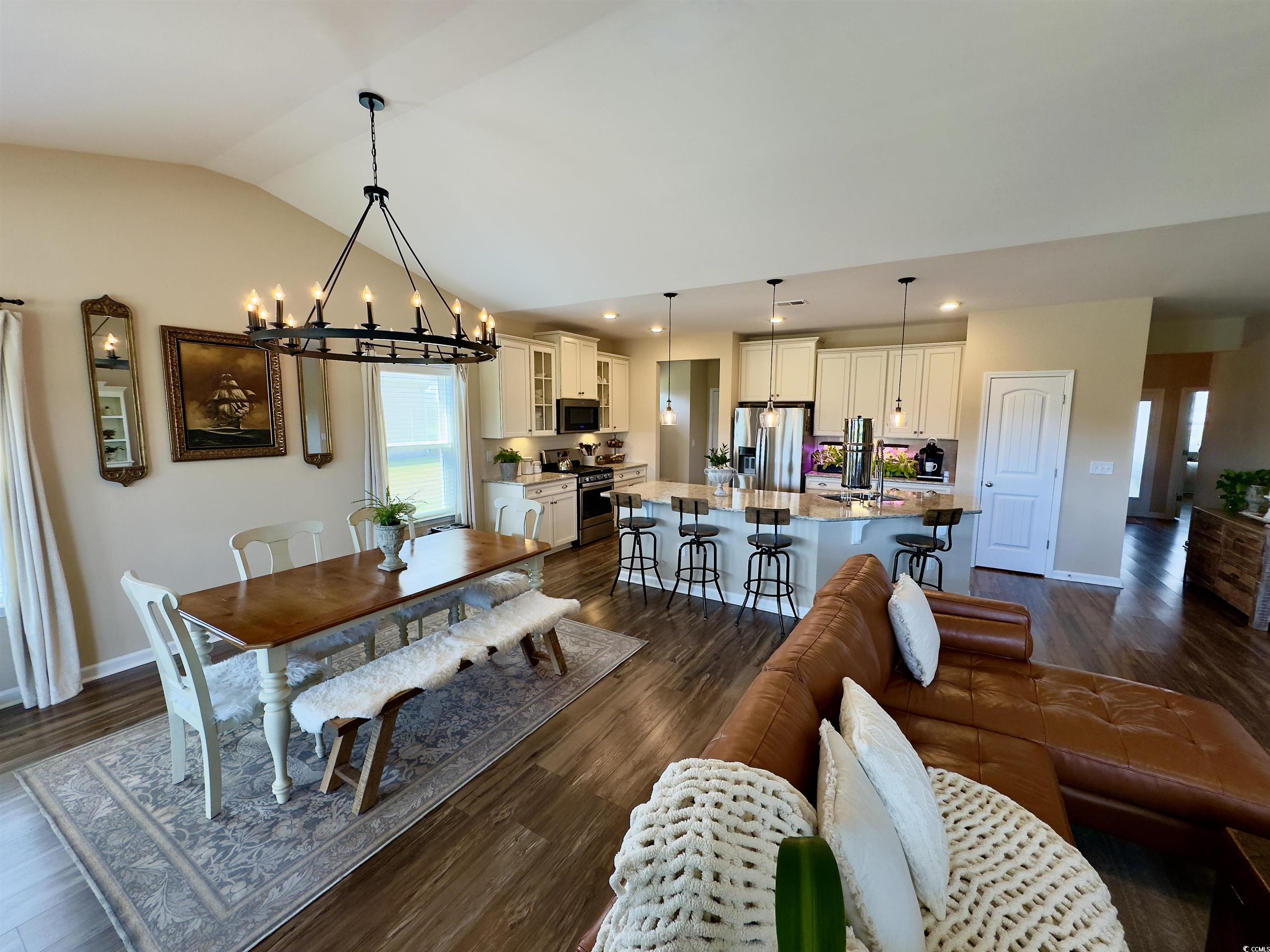 591 Hickman St. Property Photo 16