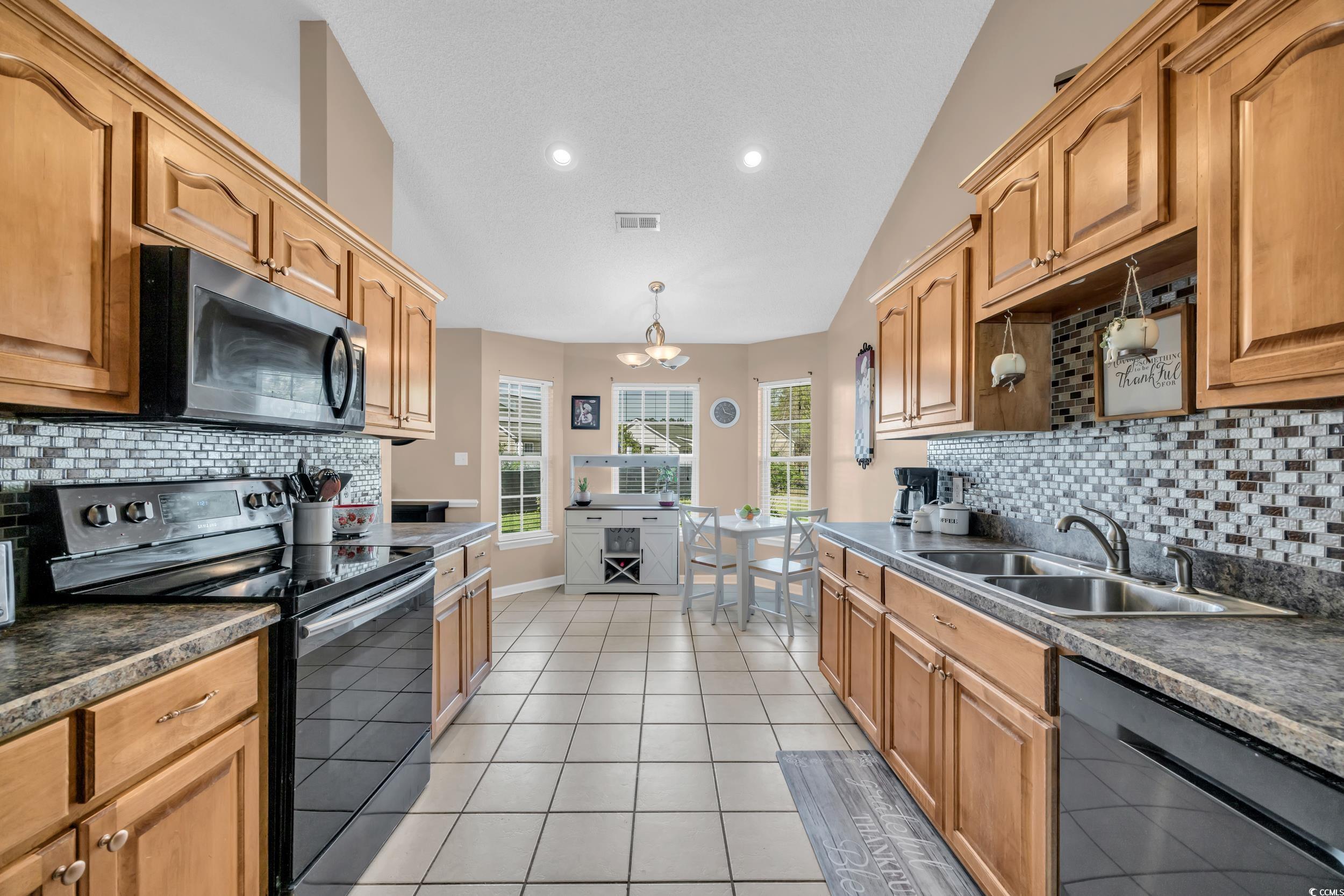 171 Talon Dr. Property Photo 9