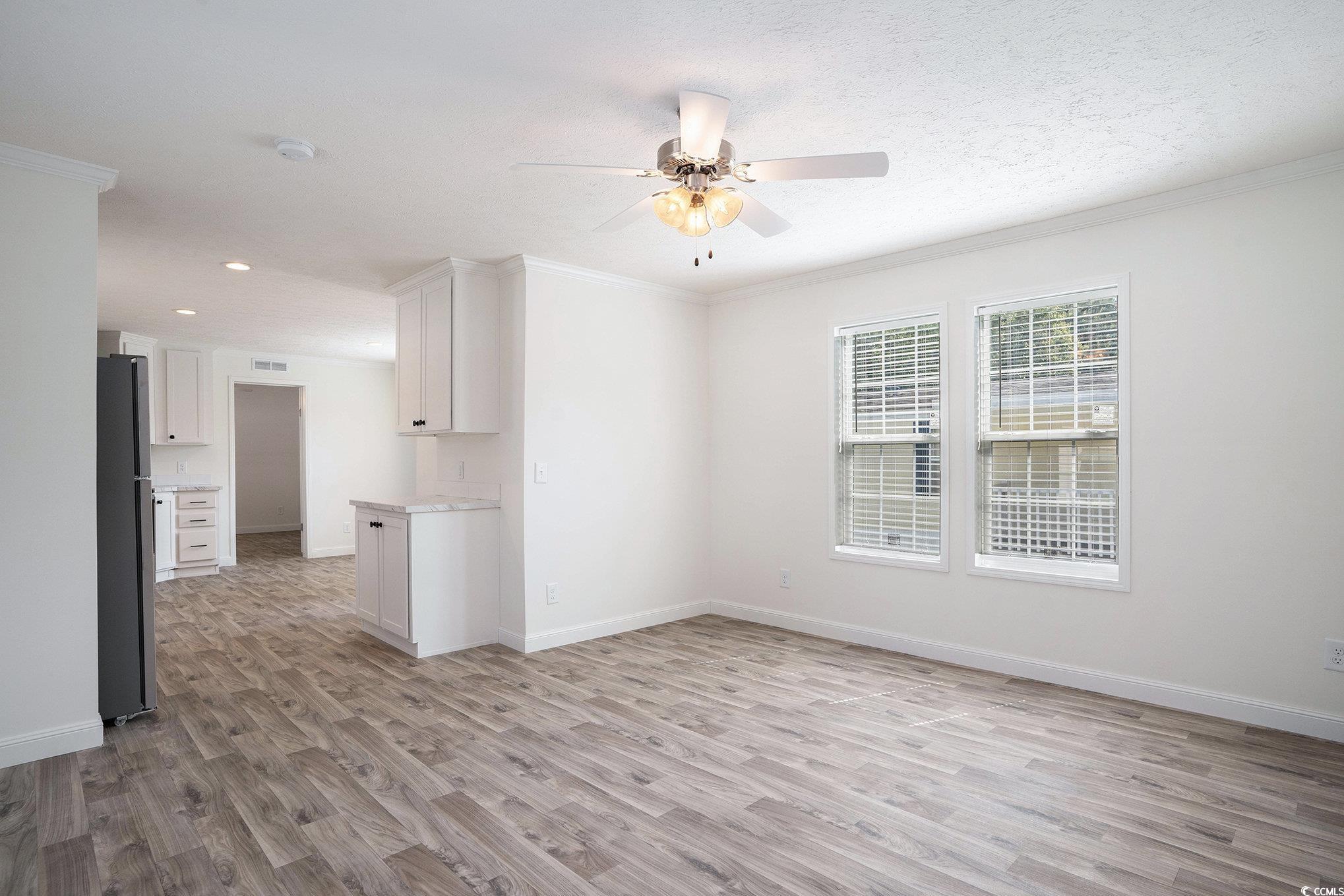 978 Periwinkle Pl. Property Photo 5