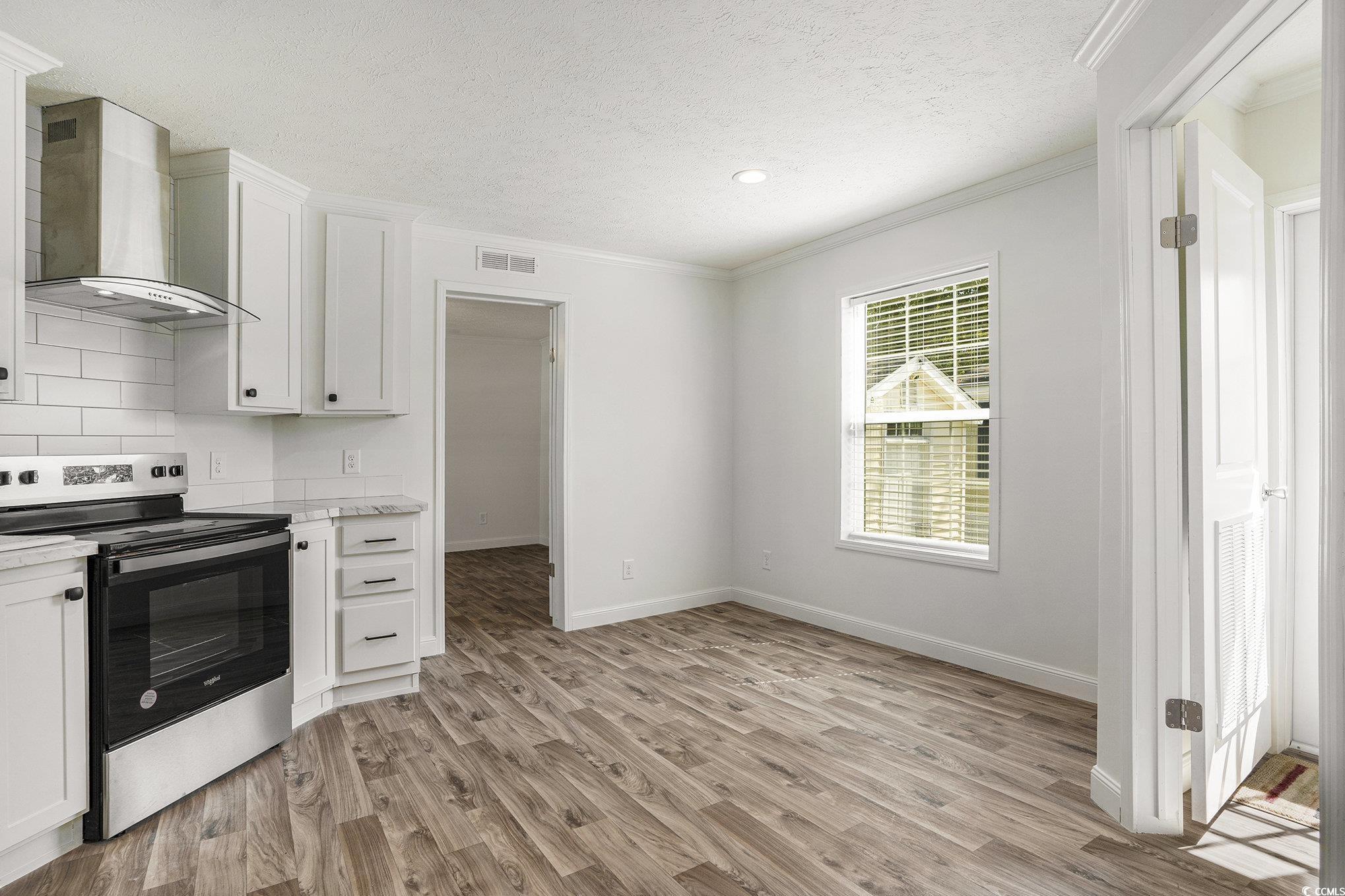 978 Periwinkle Pl. Property Photo 10