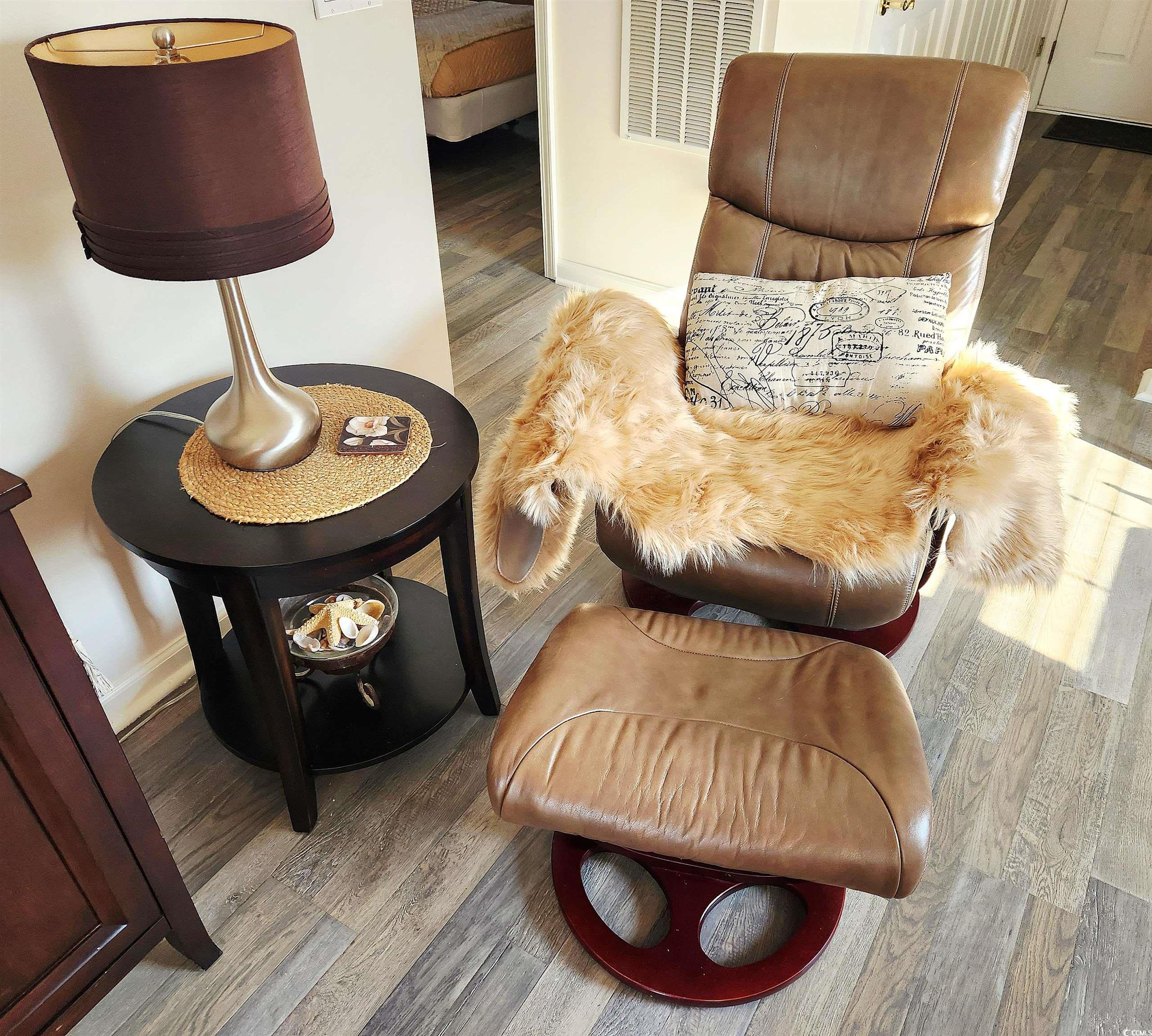 4567 Eastport Blvd. Property Photo 6