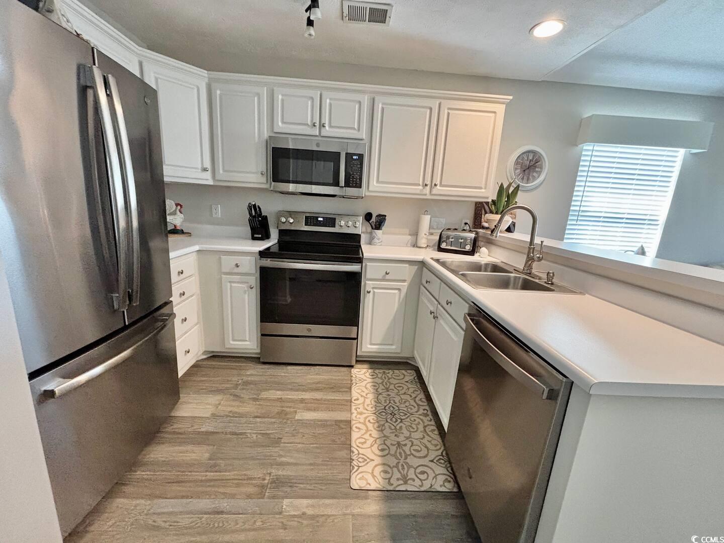 4567 Eastport Blvd. Property Photo 8