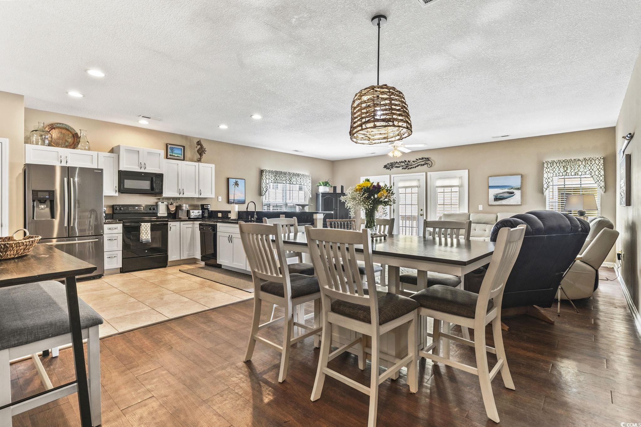 105-a-b Woodland Dr. Property Photo 5