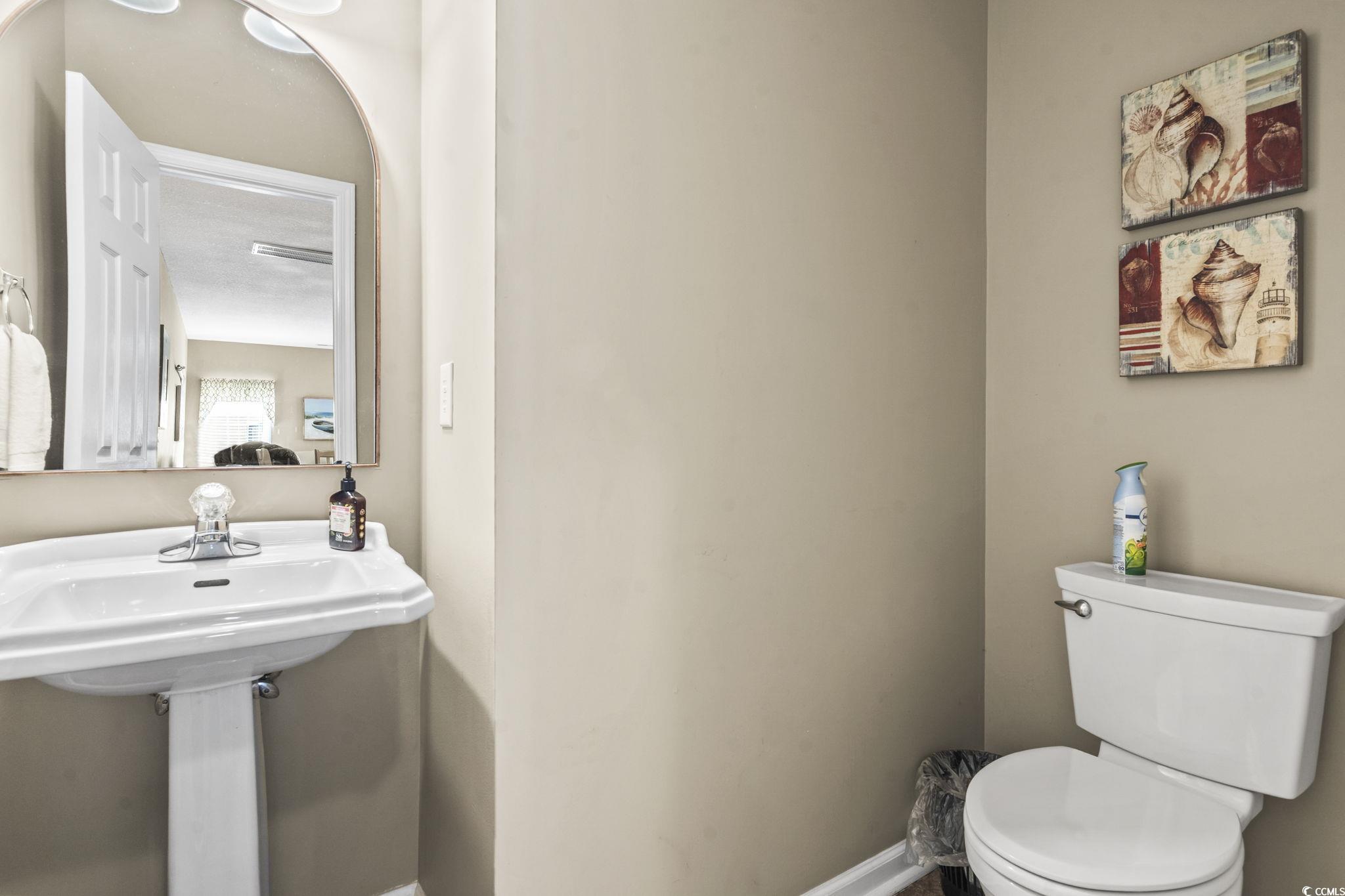 105-a-b Woodland Dr. Property Photo 8