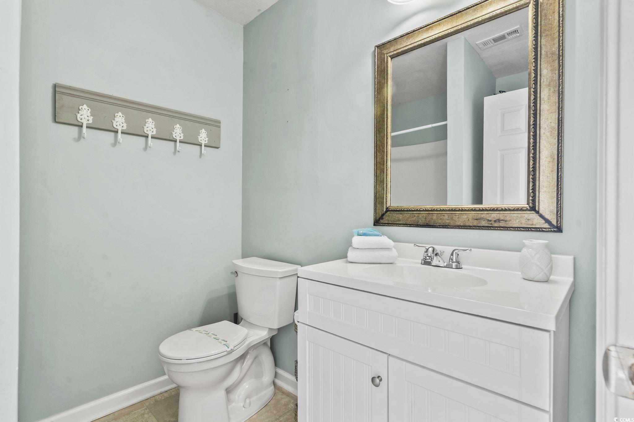 105-a-b Woodland Dr. Property Photo 14