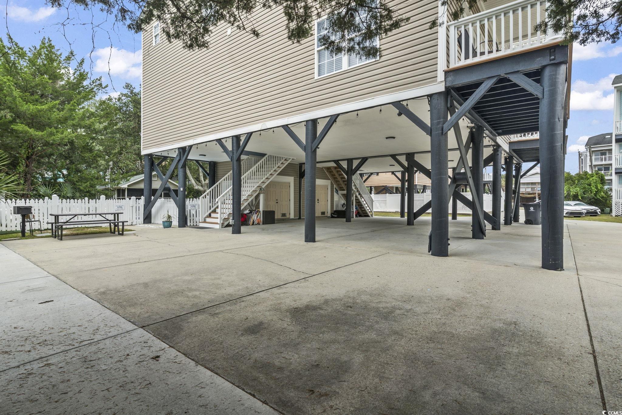 105-a-b Woodland Dr. Property Photo 35