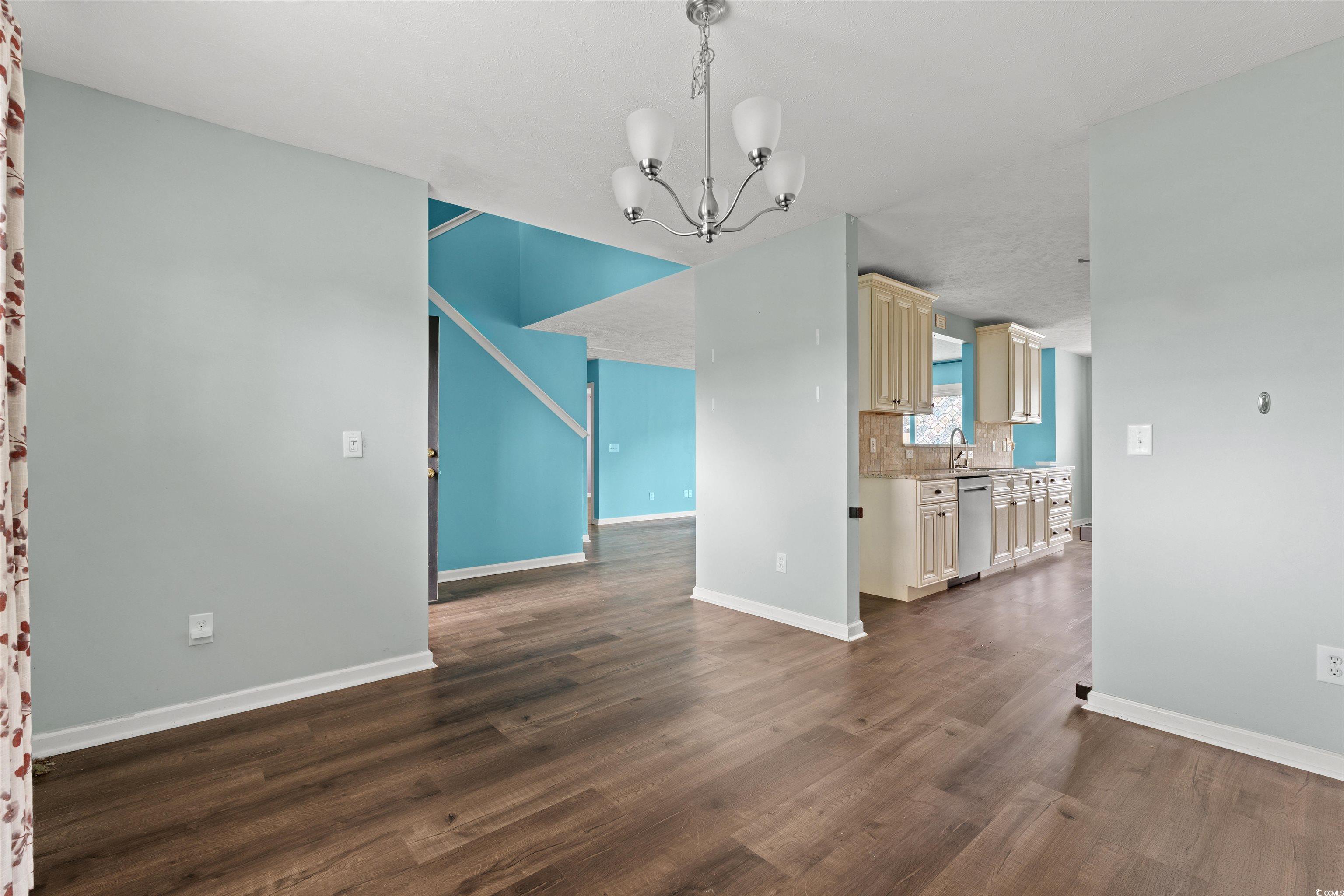 1004 Jocassee Dr. Property Photo 4