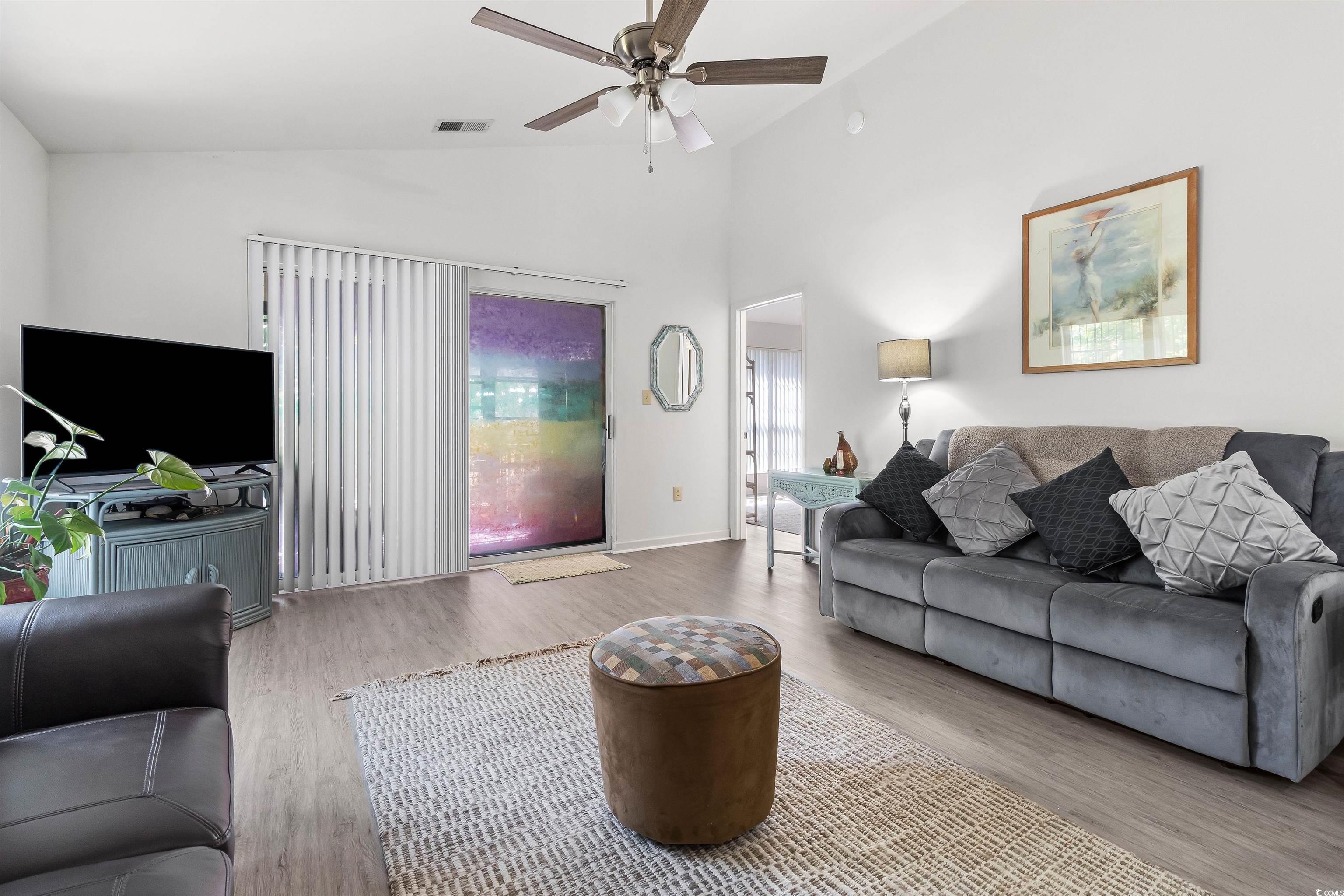 411 Pipers Ln. Property Photo 6