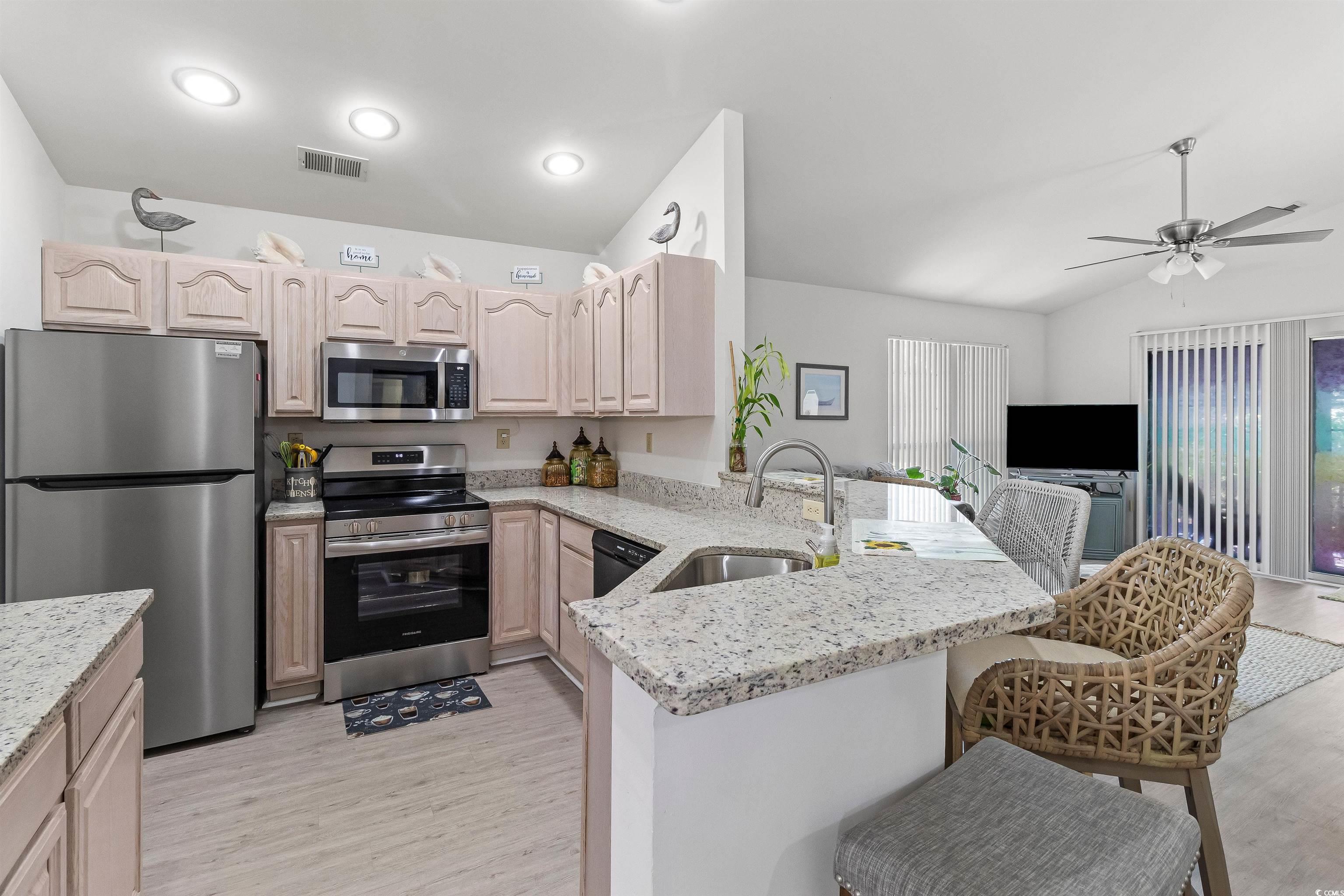 411 Pipers Ln. Property Photo 10