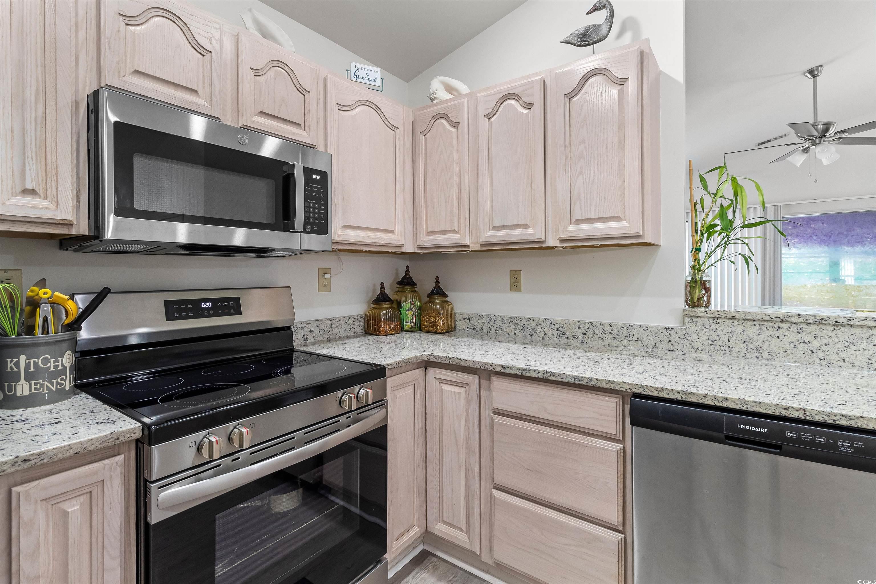 411 Pipers Ln. Property Photo 11