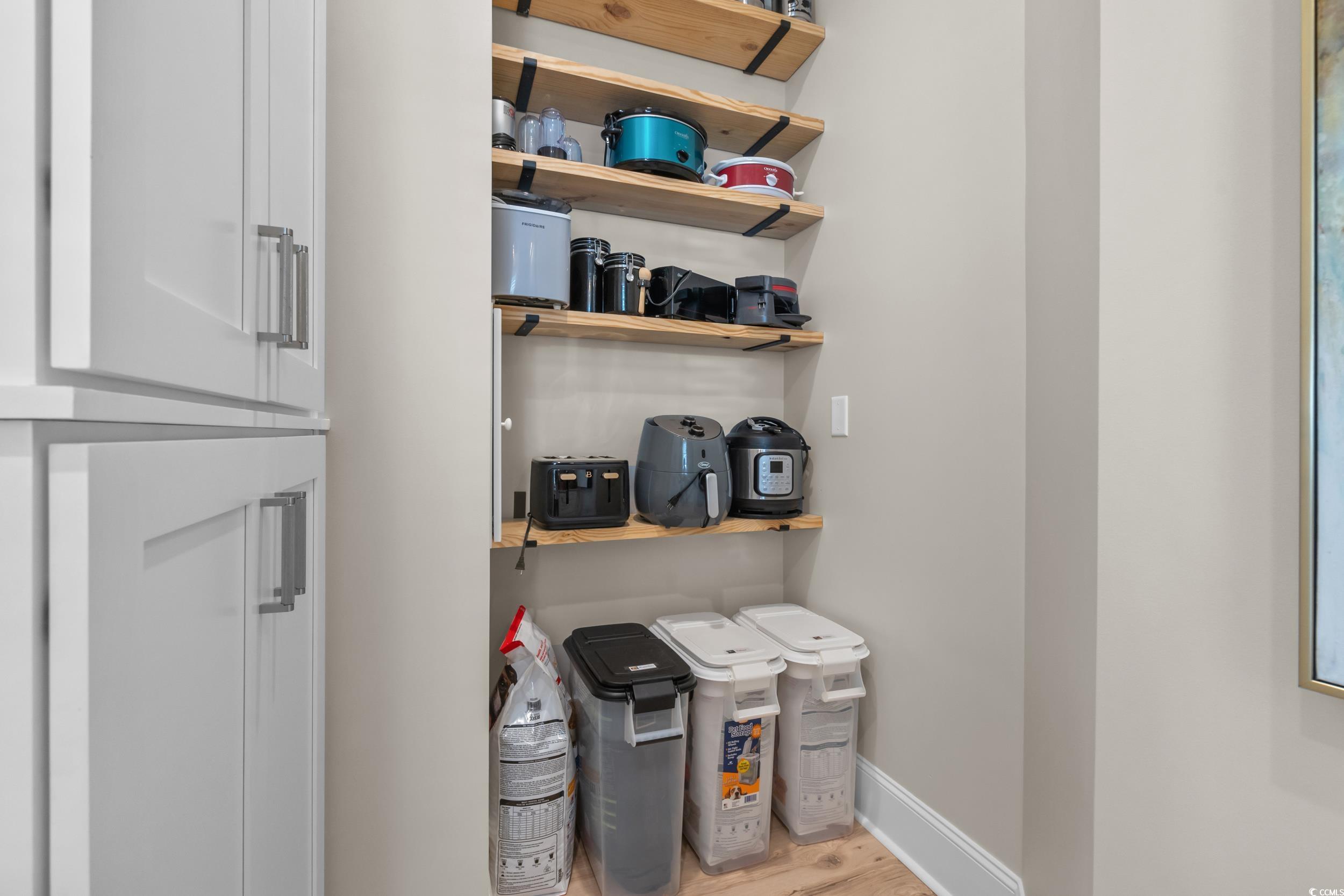 320 West Palms Dr. Property Photo 15