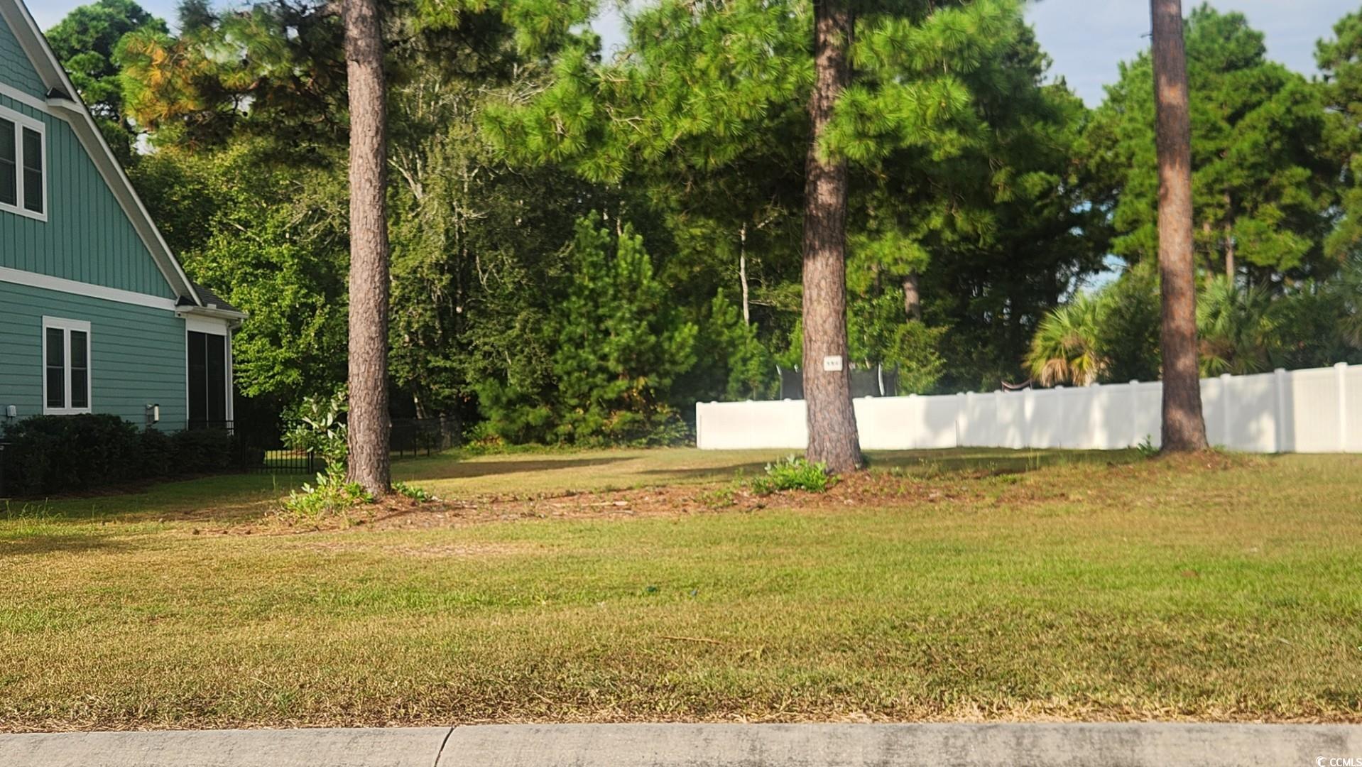 2304 Summersweet Ln. Property Photo 2