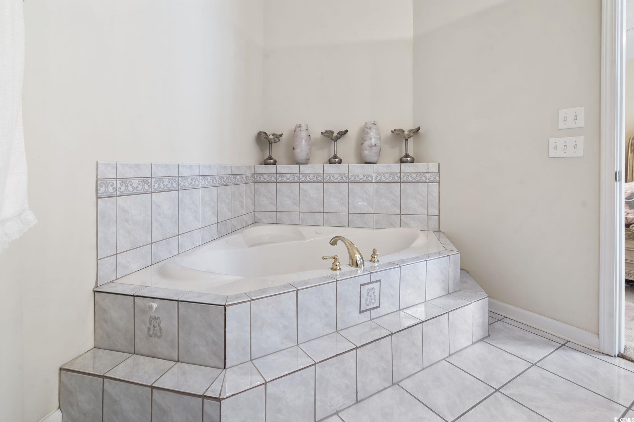 4233 Rivergate Ln. Property Photo 16