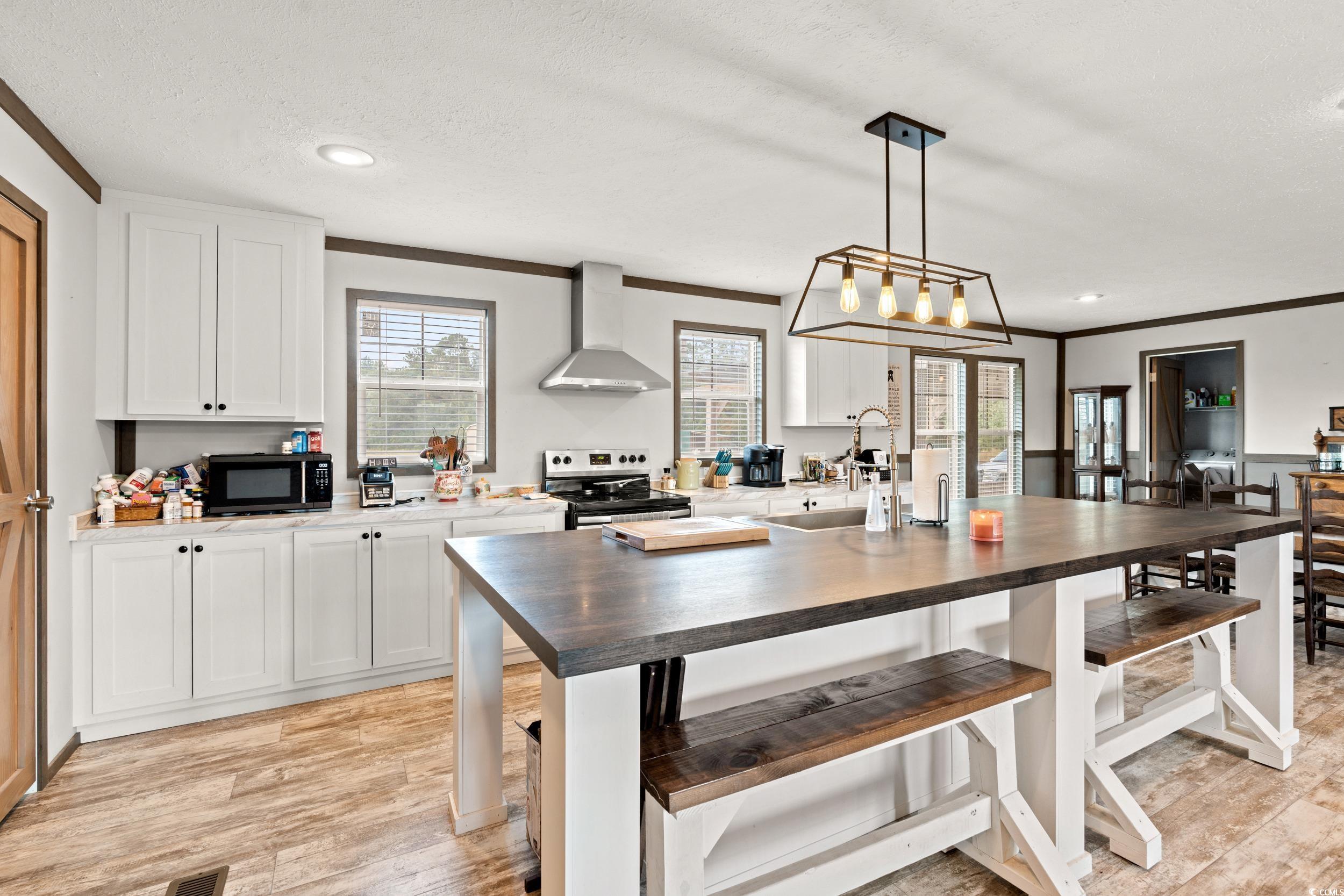 1217 Poplar Creek Rd Property Photo 8