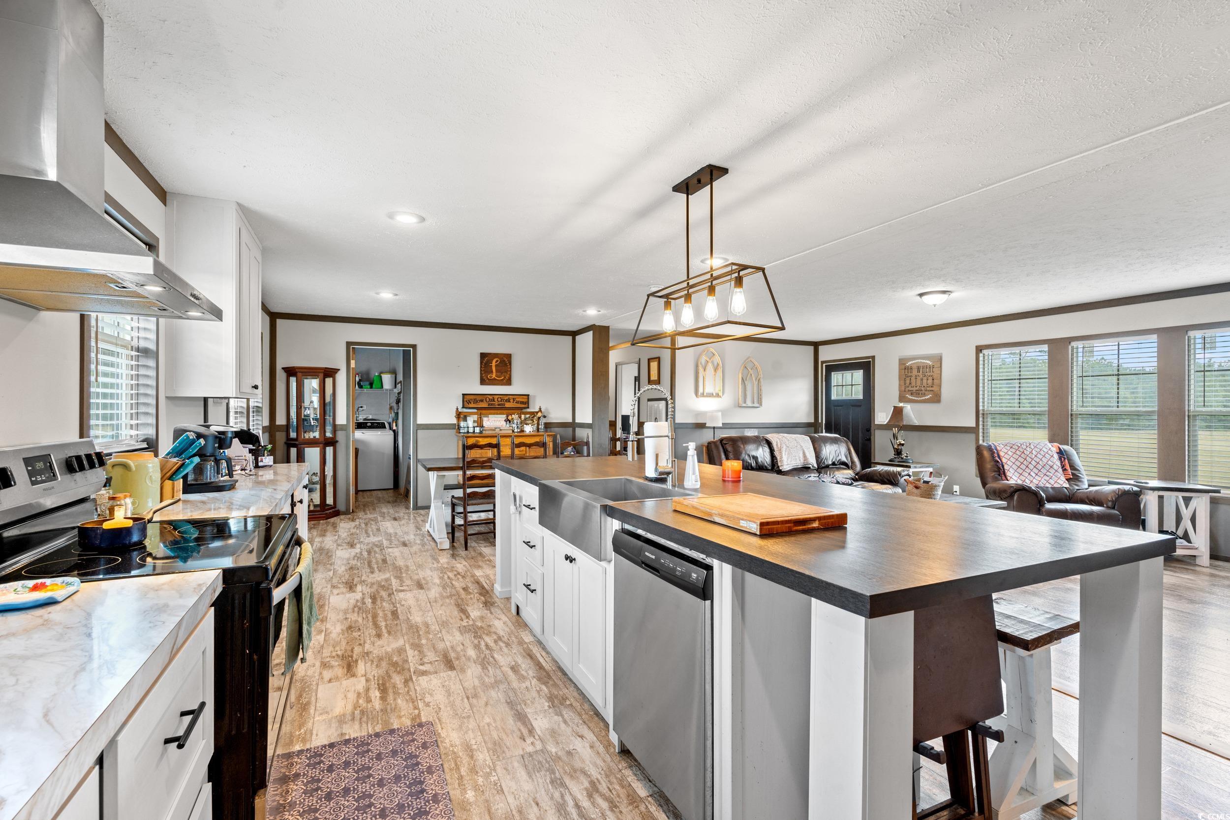 1217 Poplar Creek Rd Property Photo 9