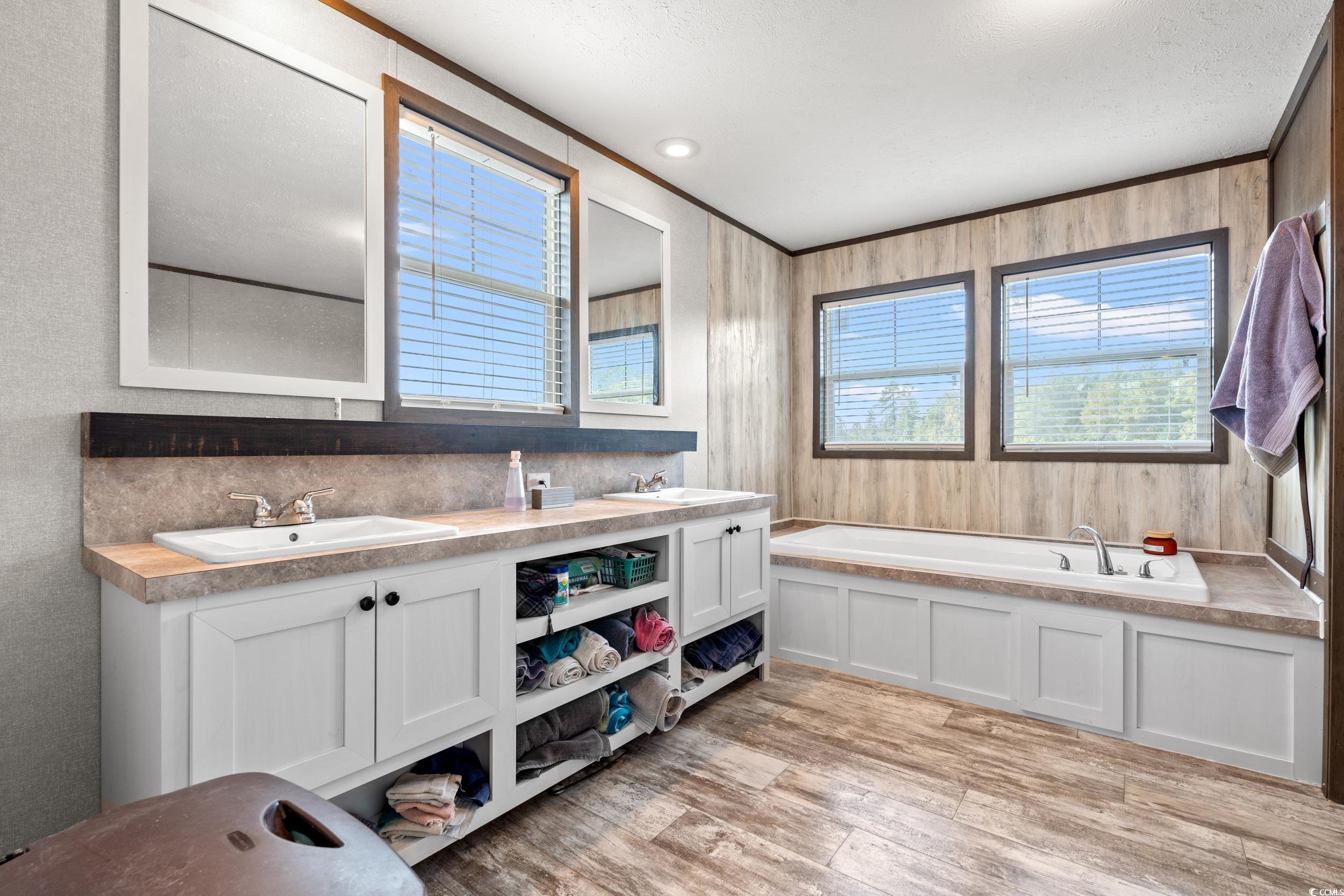 1217 Poplar Creek Rd Property Photo 15