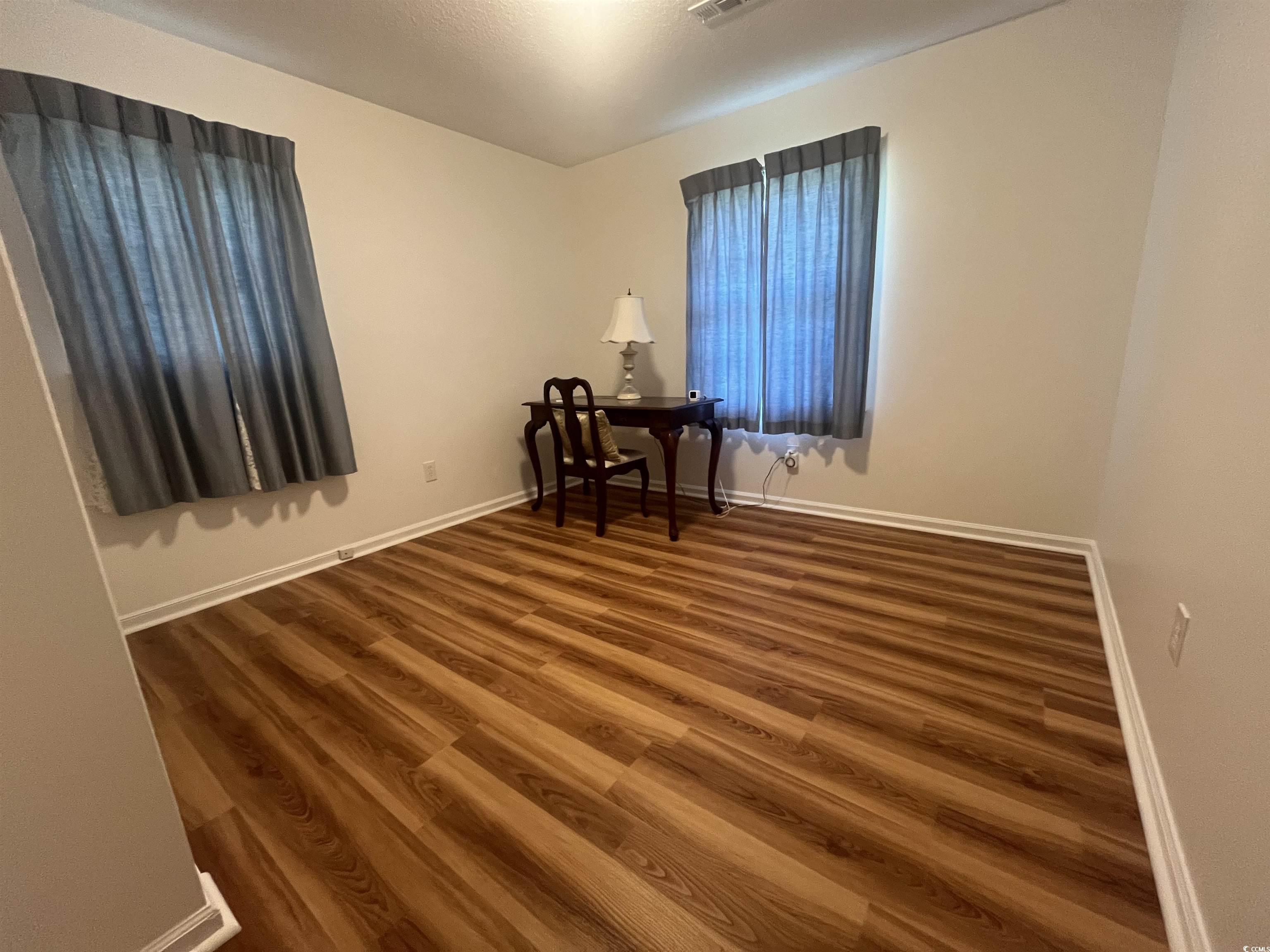 811 Shirley Dr. Property Photo 6