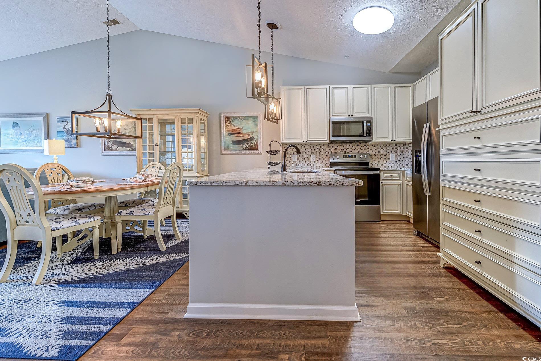 601 Hillside Dr. N Property Photo 23