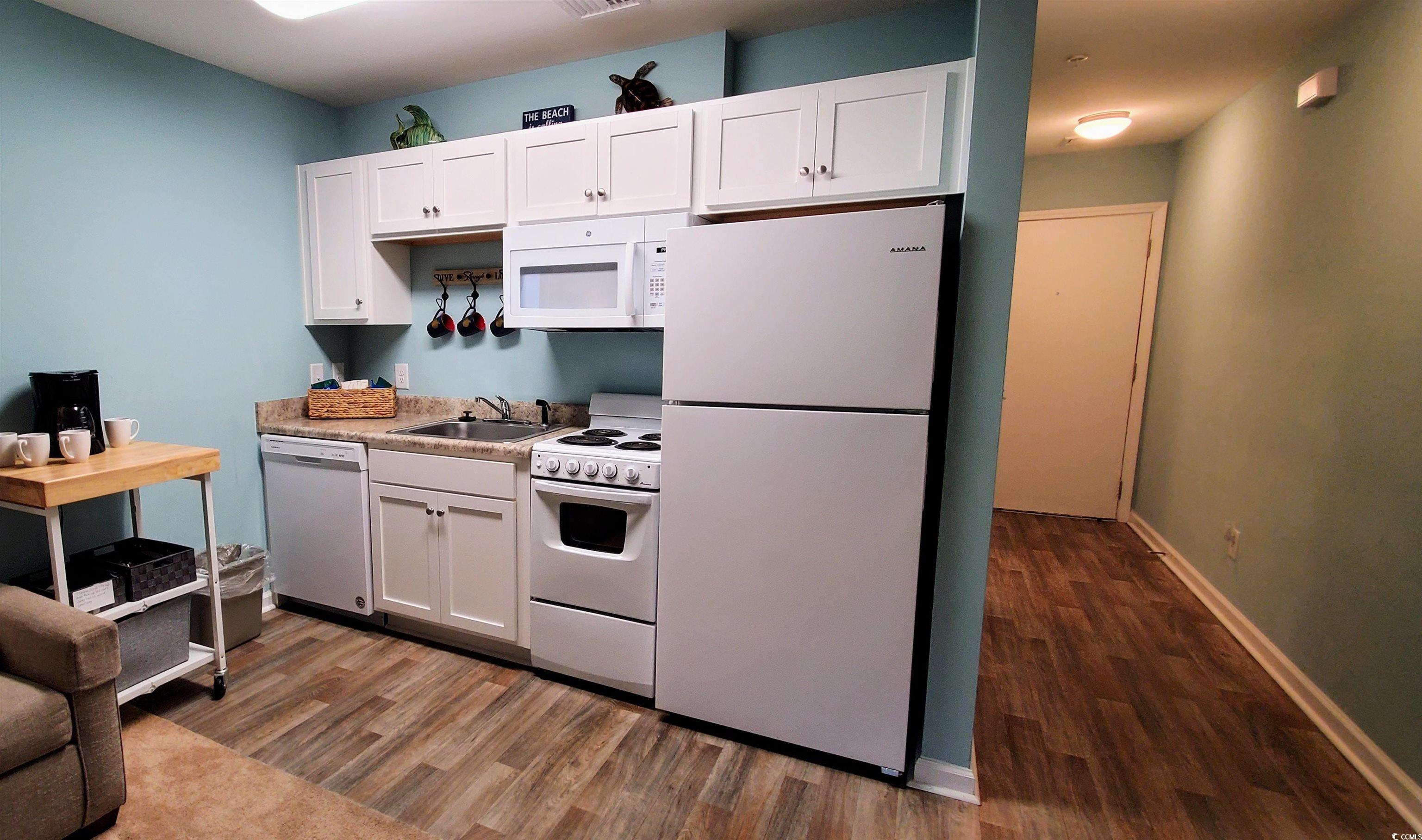 415 Ocean Creek Dr. Property Photo 9