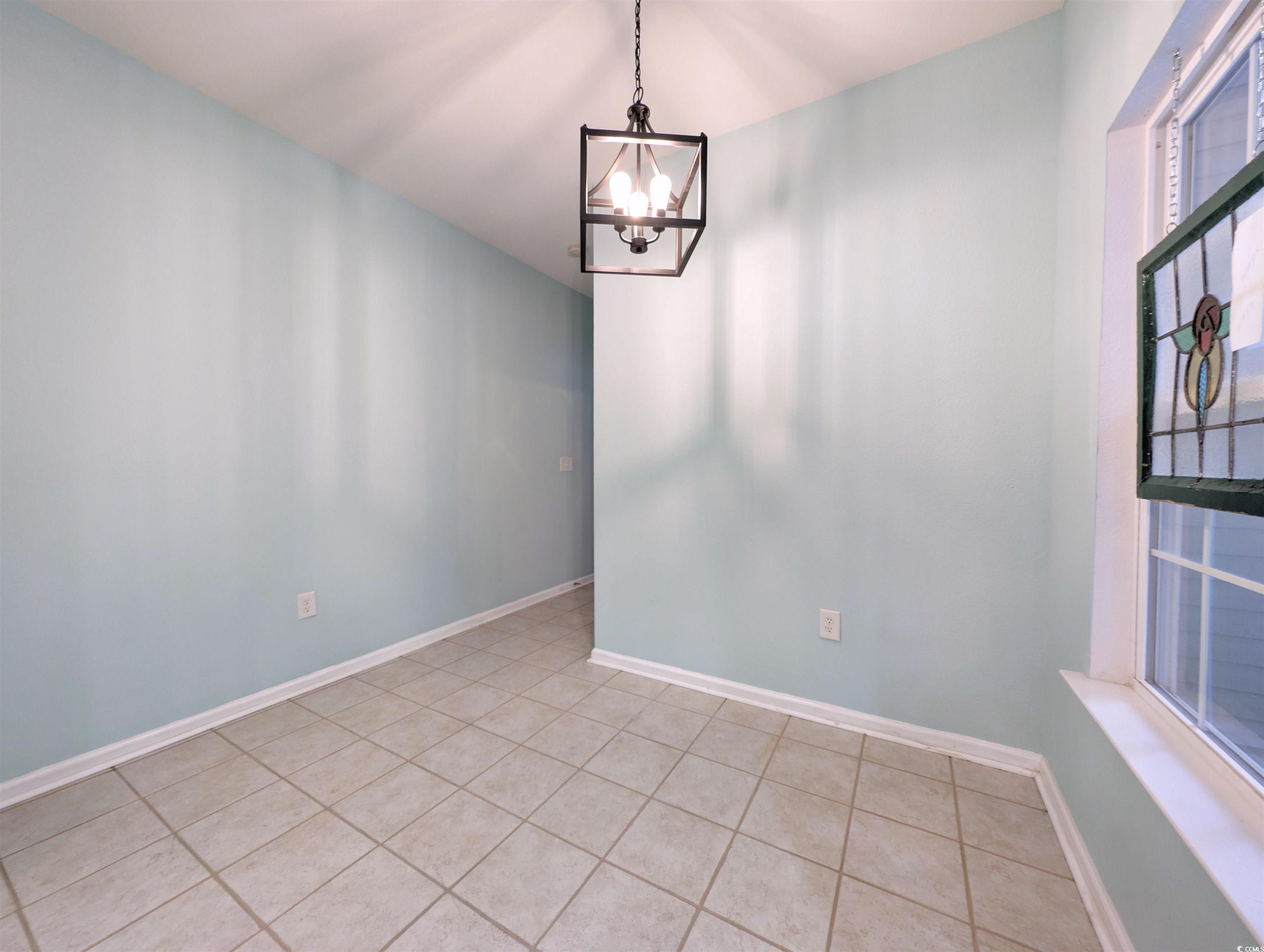 400 Woodpecker Ln. Property Photo 12