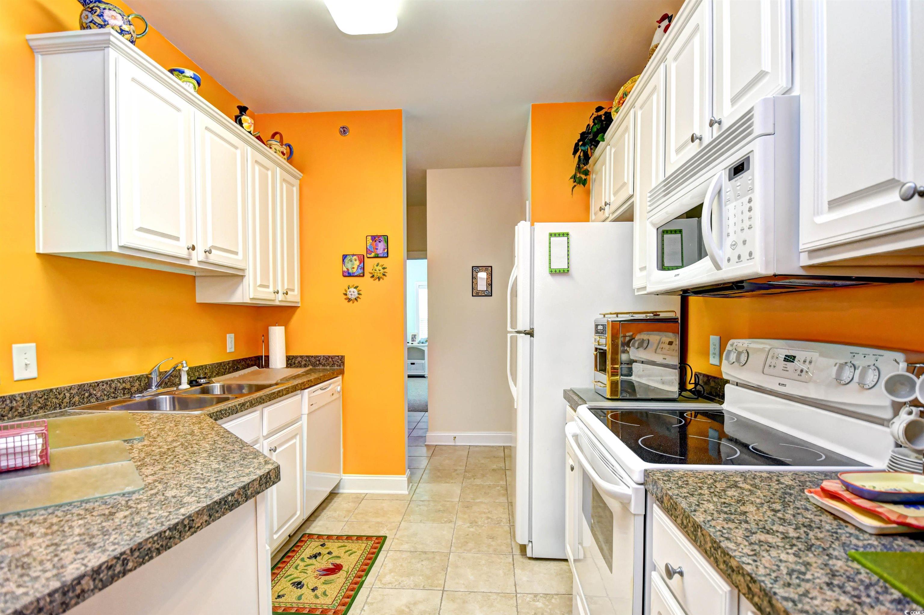 2013 Silvercrest Dr. Property Photo 14