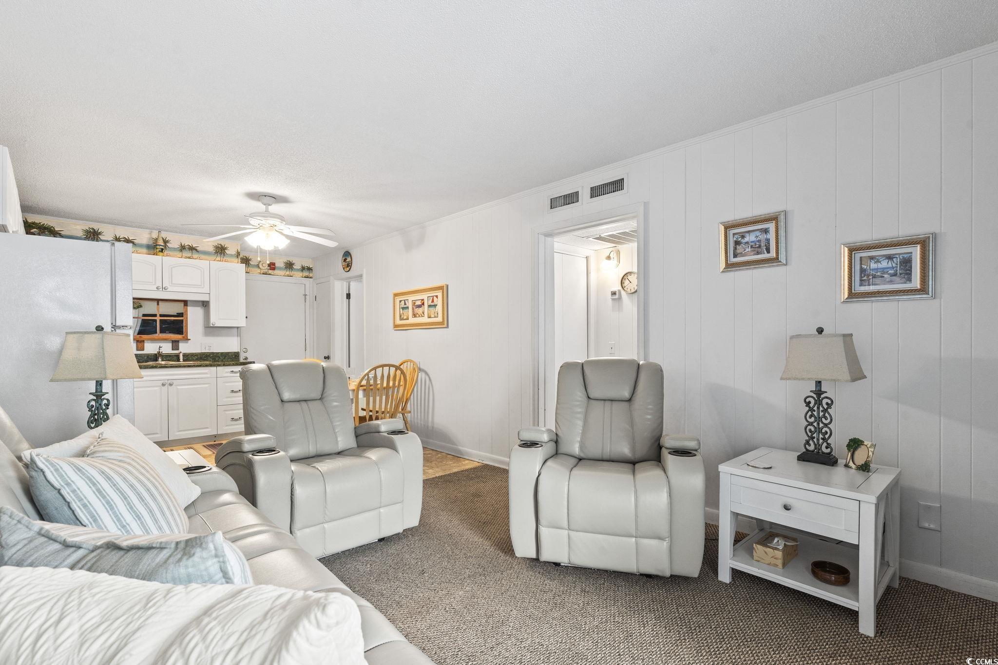 401 Hillside Dr. N Property Photo 7