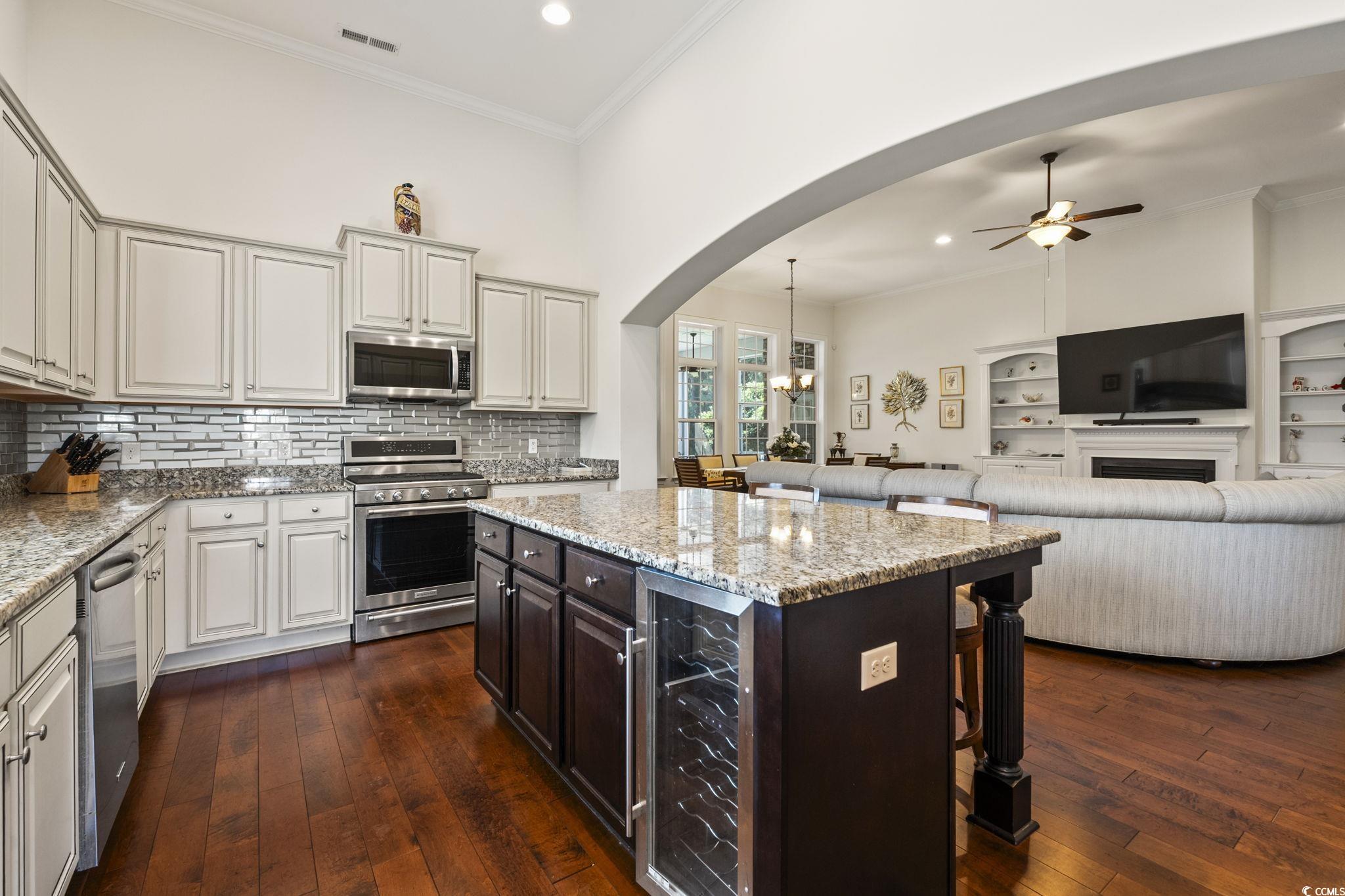 811 Oxbow Dr. Property Photo 4