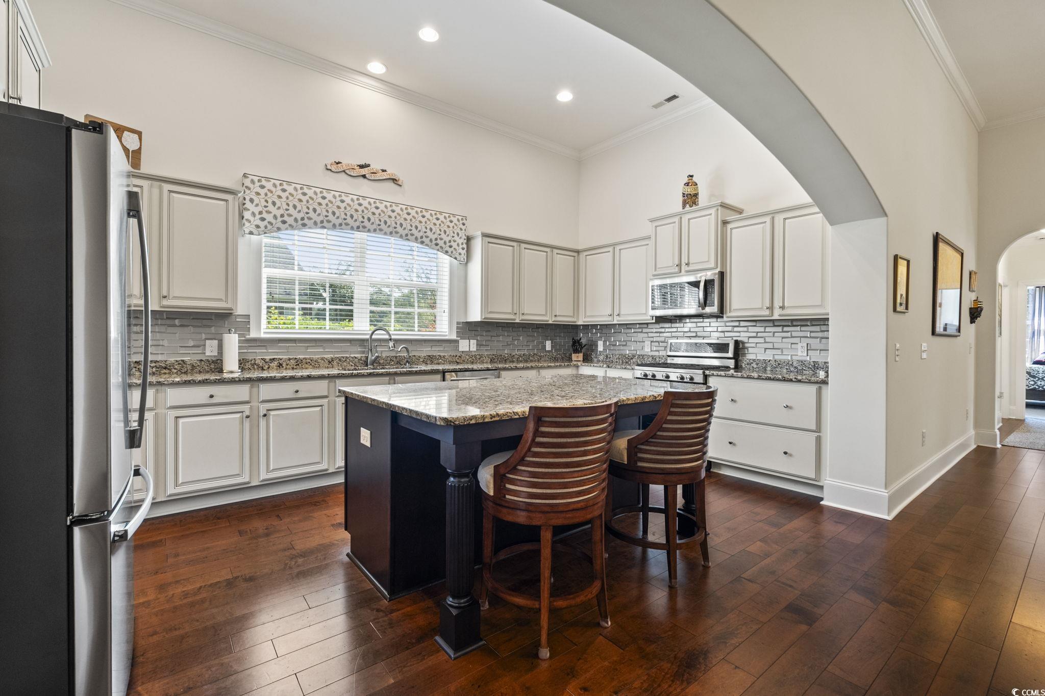 811 Oxbow Dr. Property Photo 5