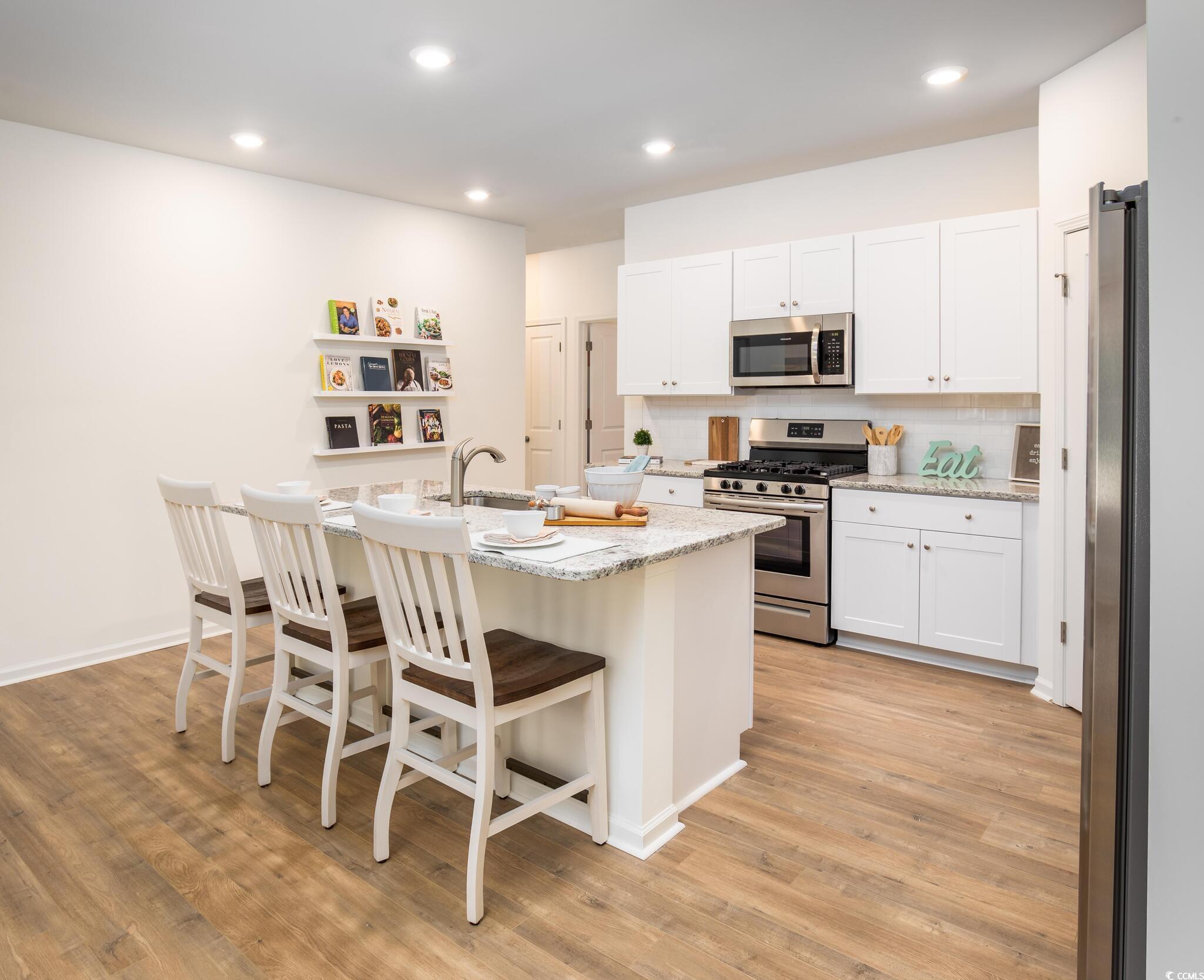 1099 Tibetan St. Property Photo 8