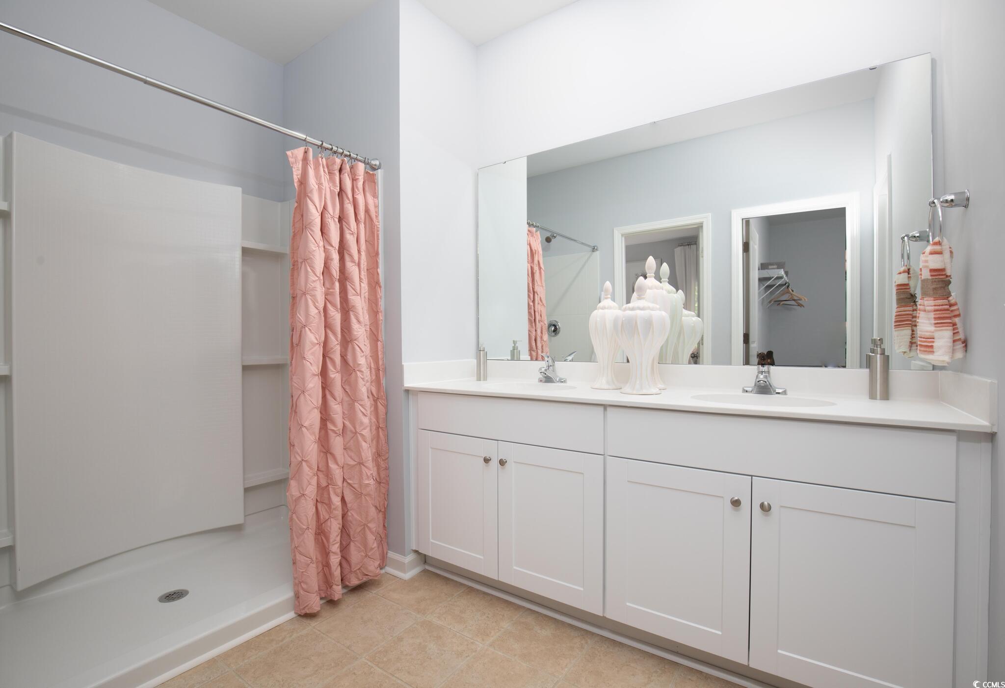 1099 Tibetan St. Property Photo 15