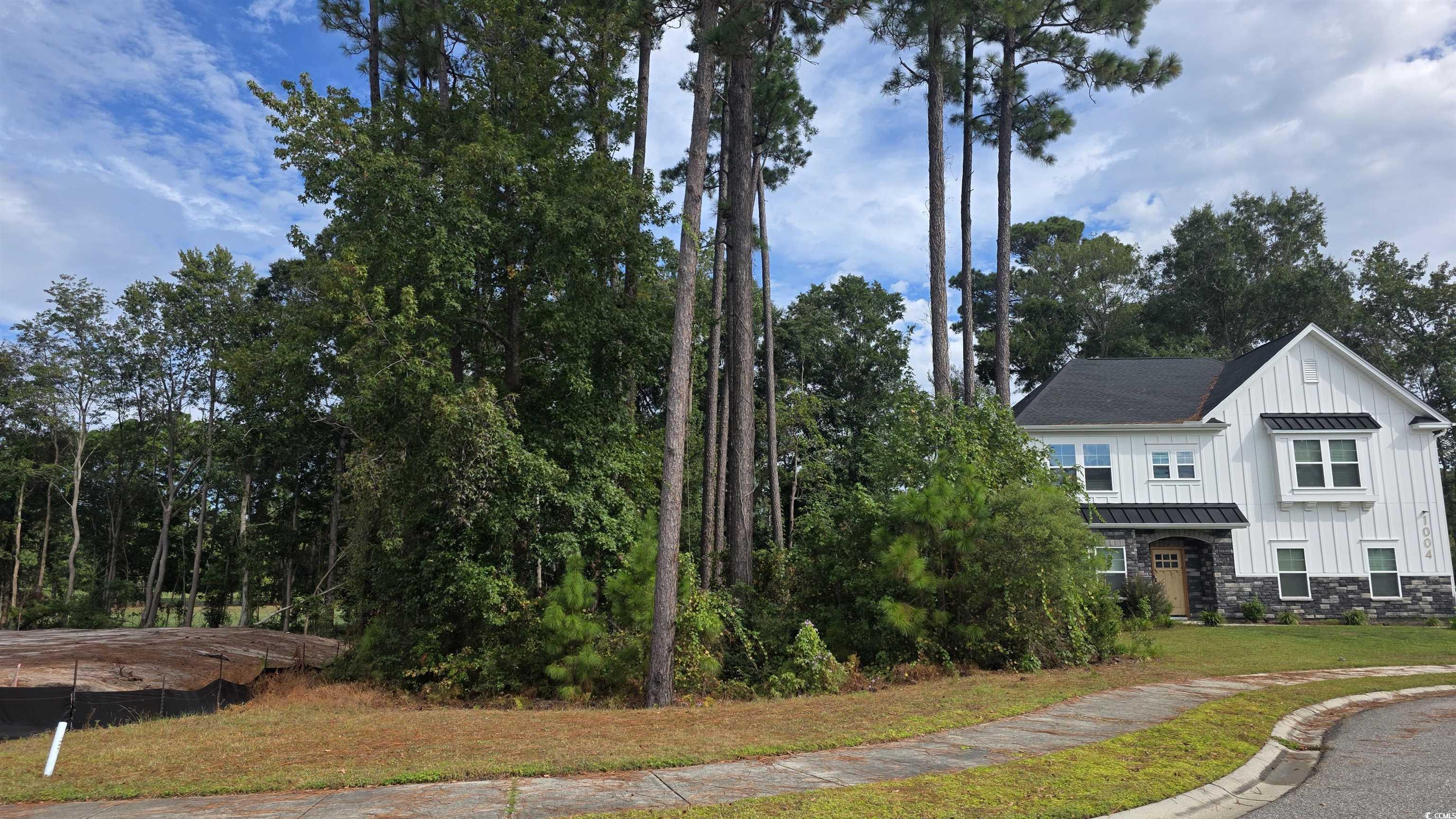 1008 Maccoa Dr. Property Photo 3