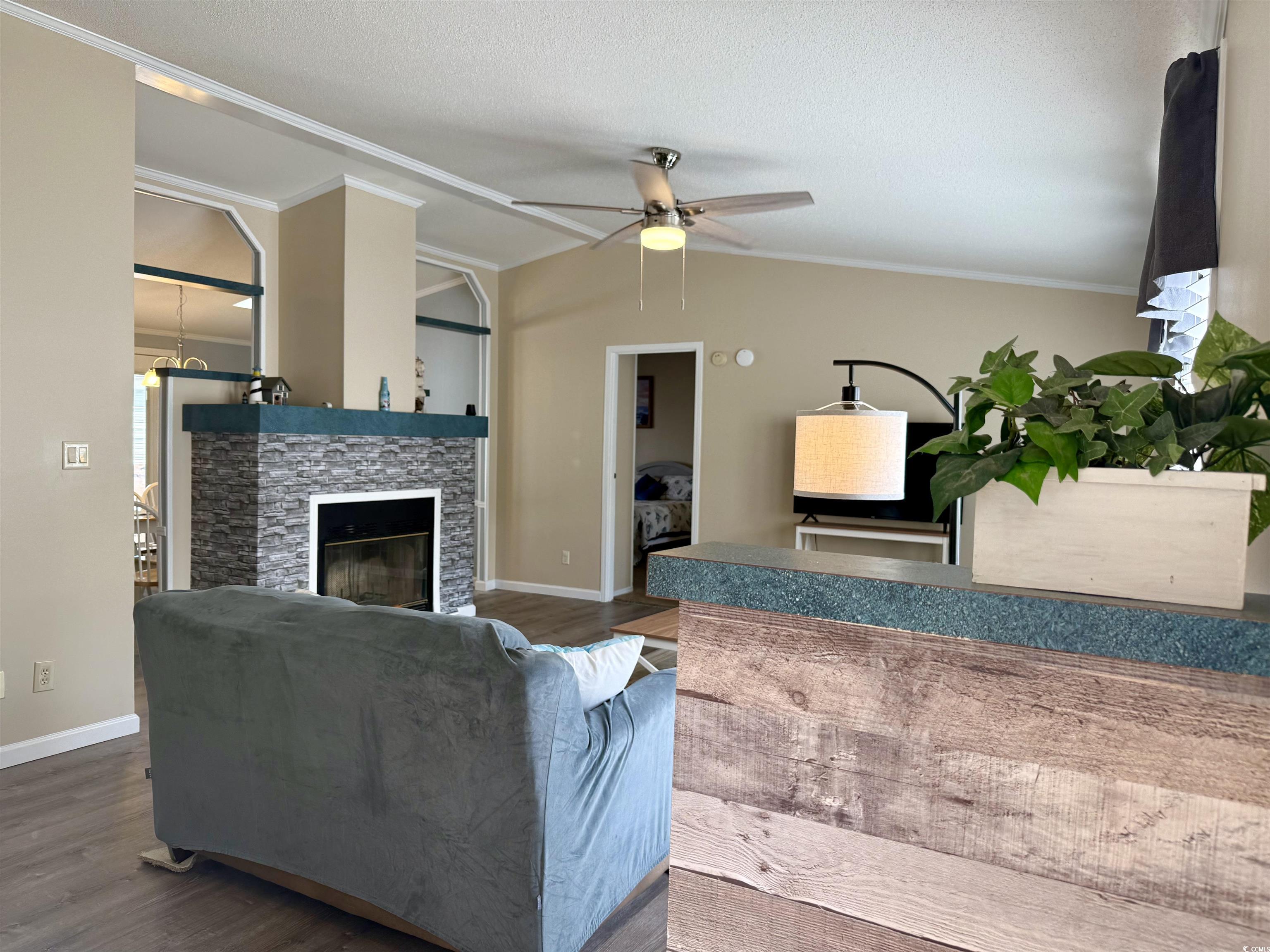 1687 Mason Circle Property Photo 4