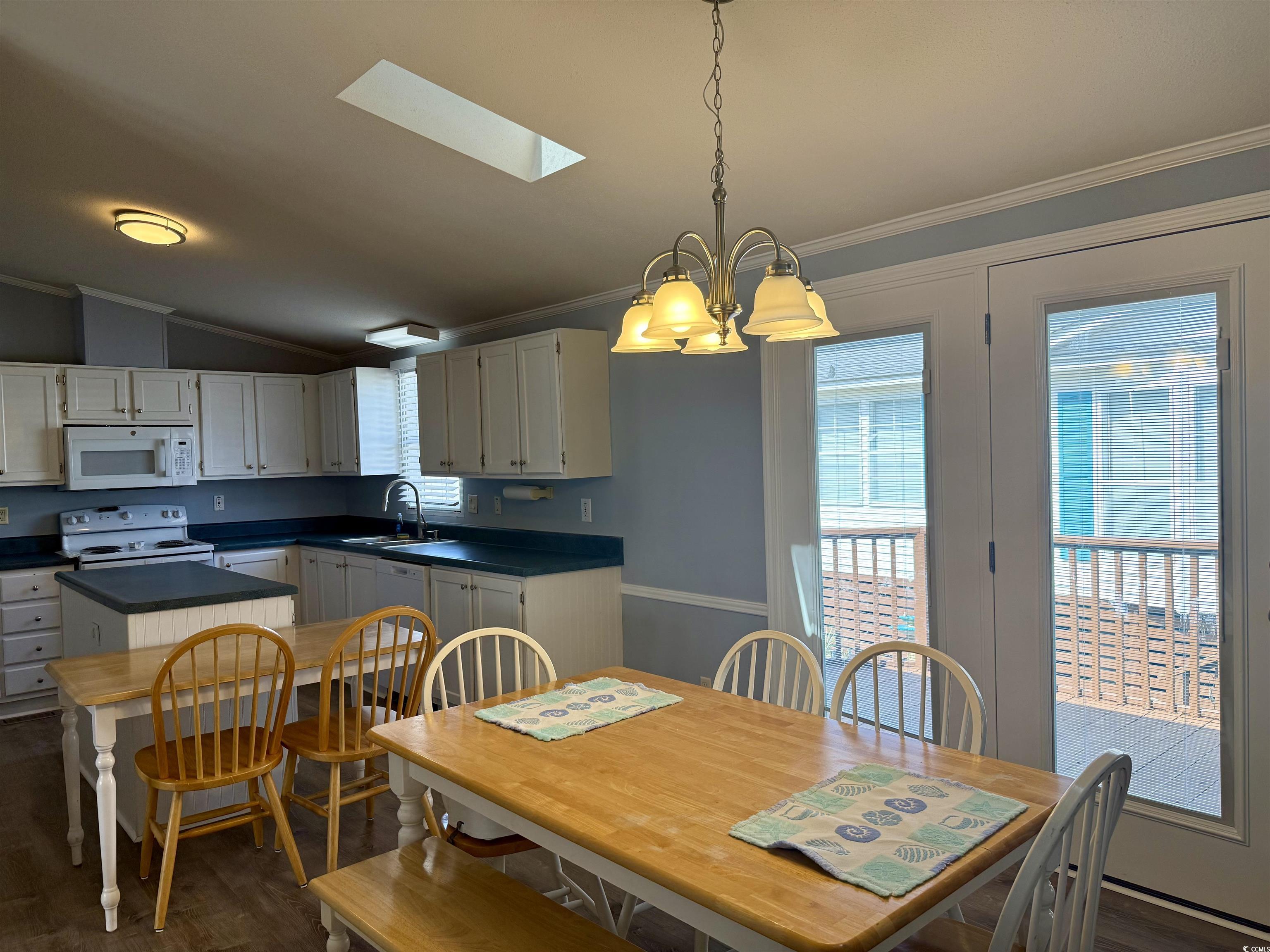 1687 Mason Circle Property Photo 13