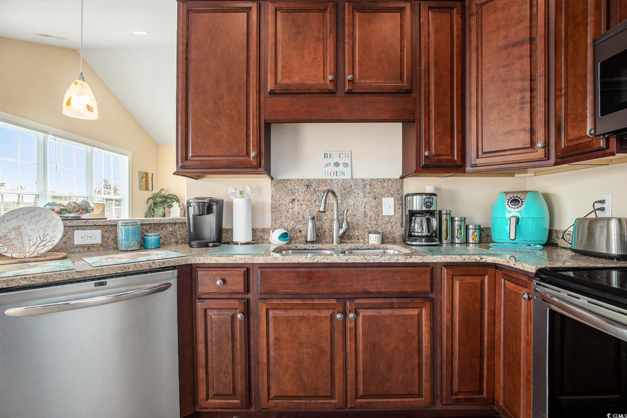 601 Gayle St. Property Photo 14