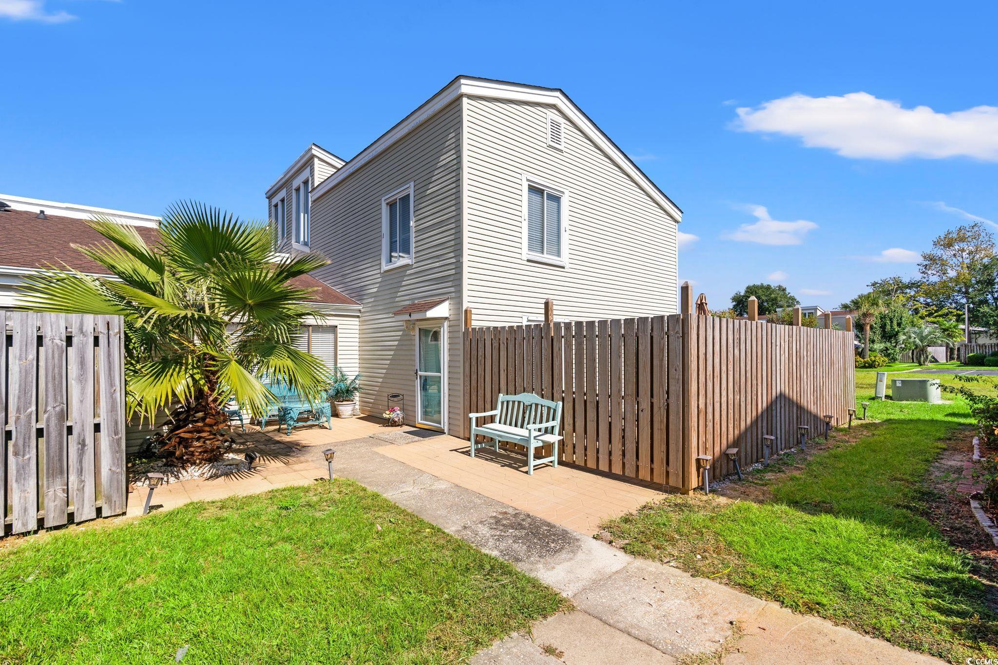 800 9th Ave. S Property Photo 1