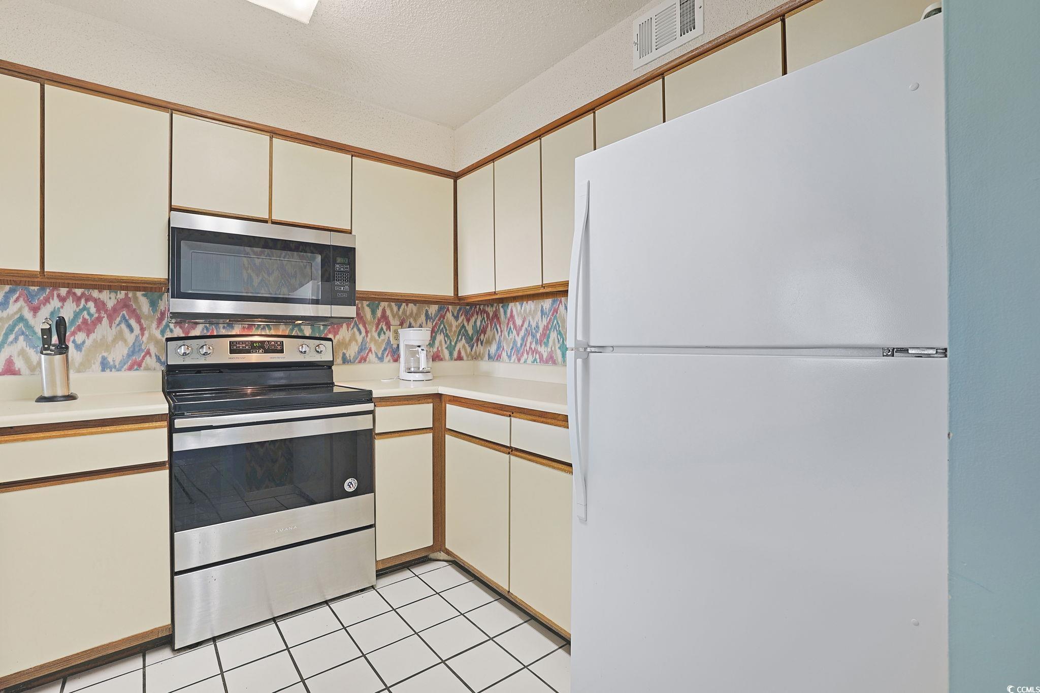 1425 S Ocean Blvd. Property Photo 8