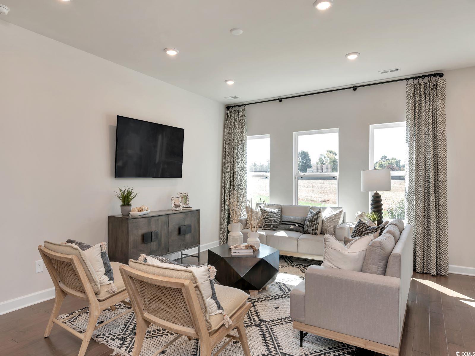 6014 Mandrake Ct. Property Photo 5