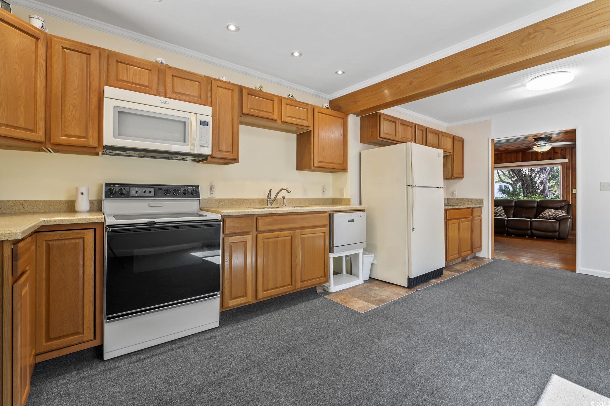 413 30th Ave. N Property Photo 14