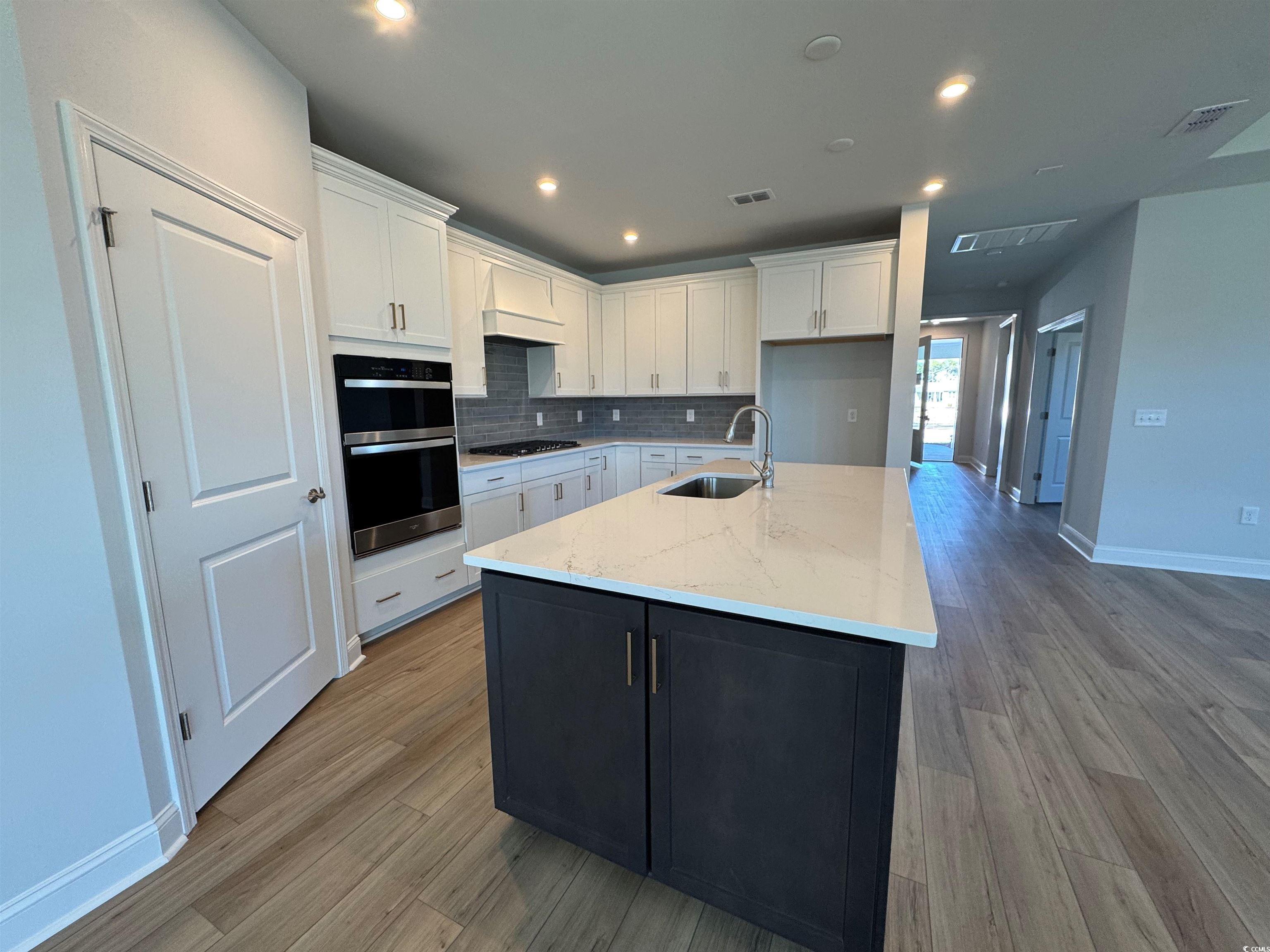 1135 Grinnell St. Property Photo 5