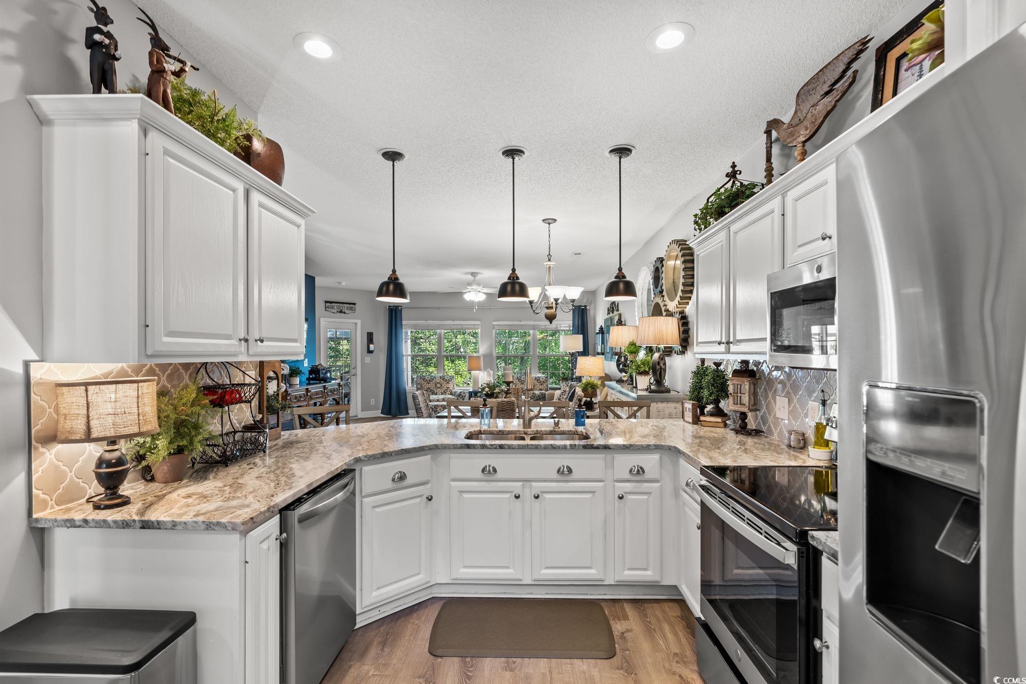 5050 Glenbrook Dr. Property Photo 4