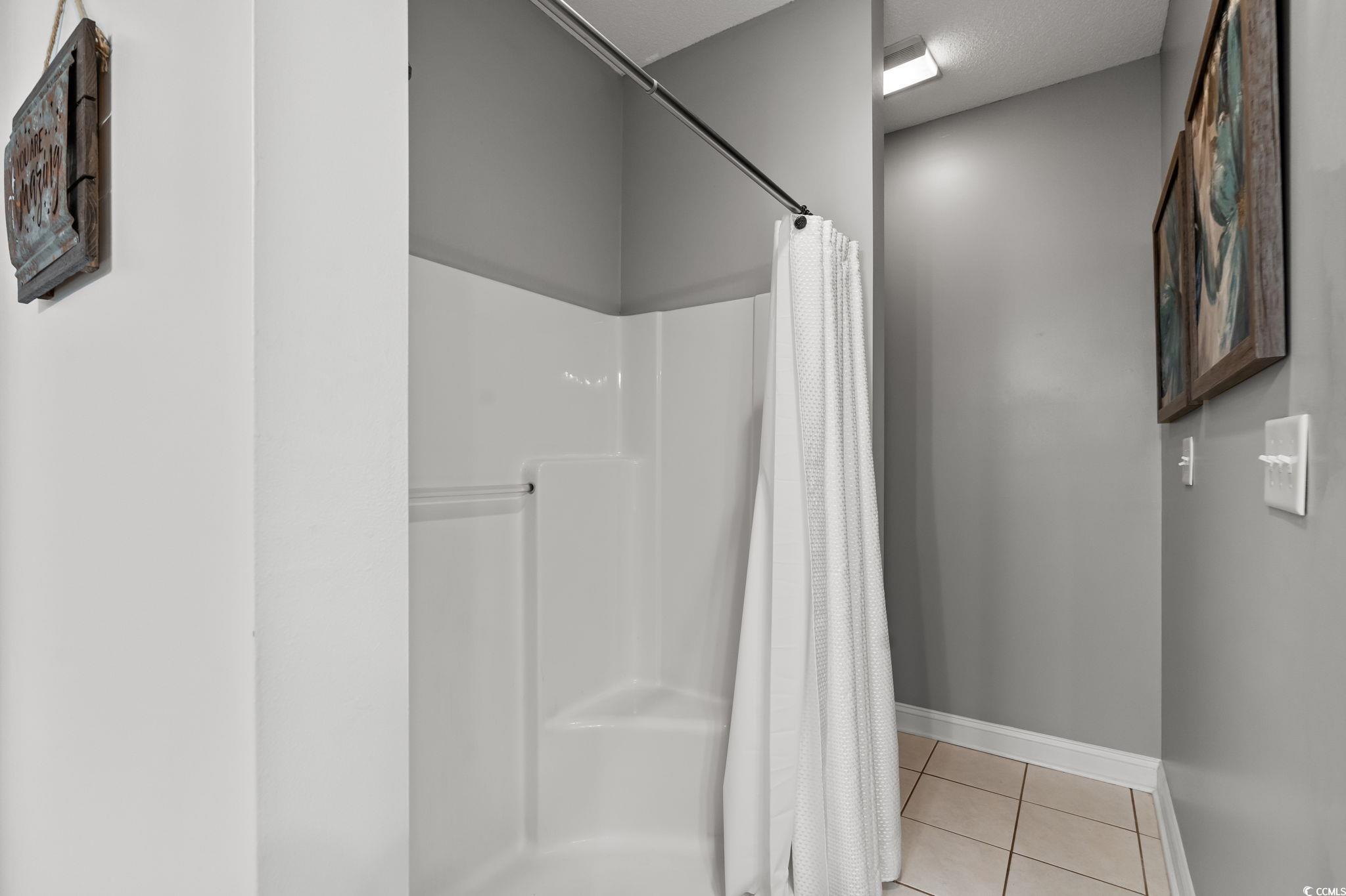 5050 Glenbrook Dr. Property Photo 14