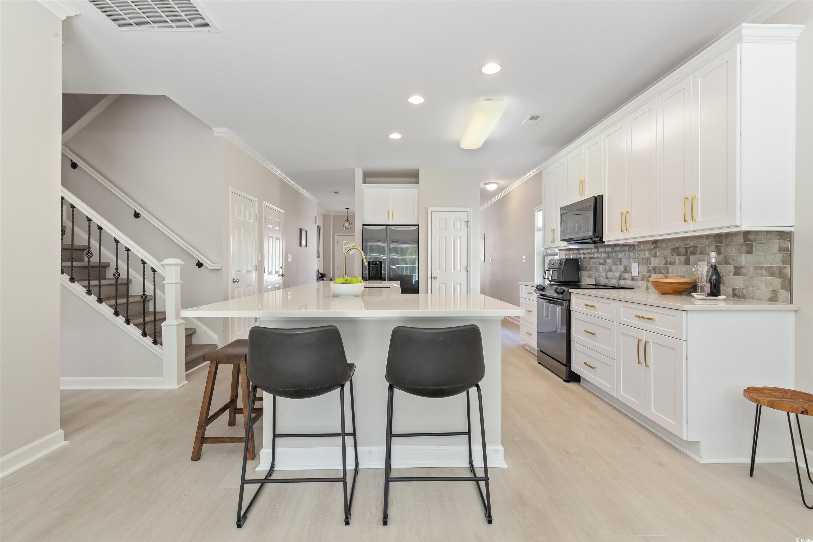 2024 Chadbury Ln. Property Photo 7