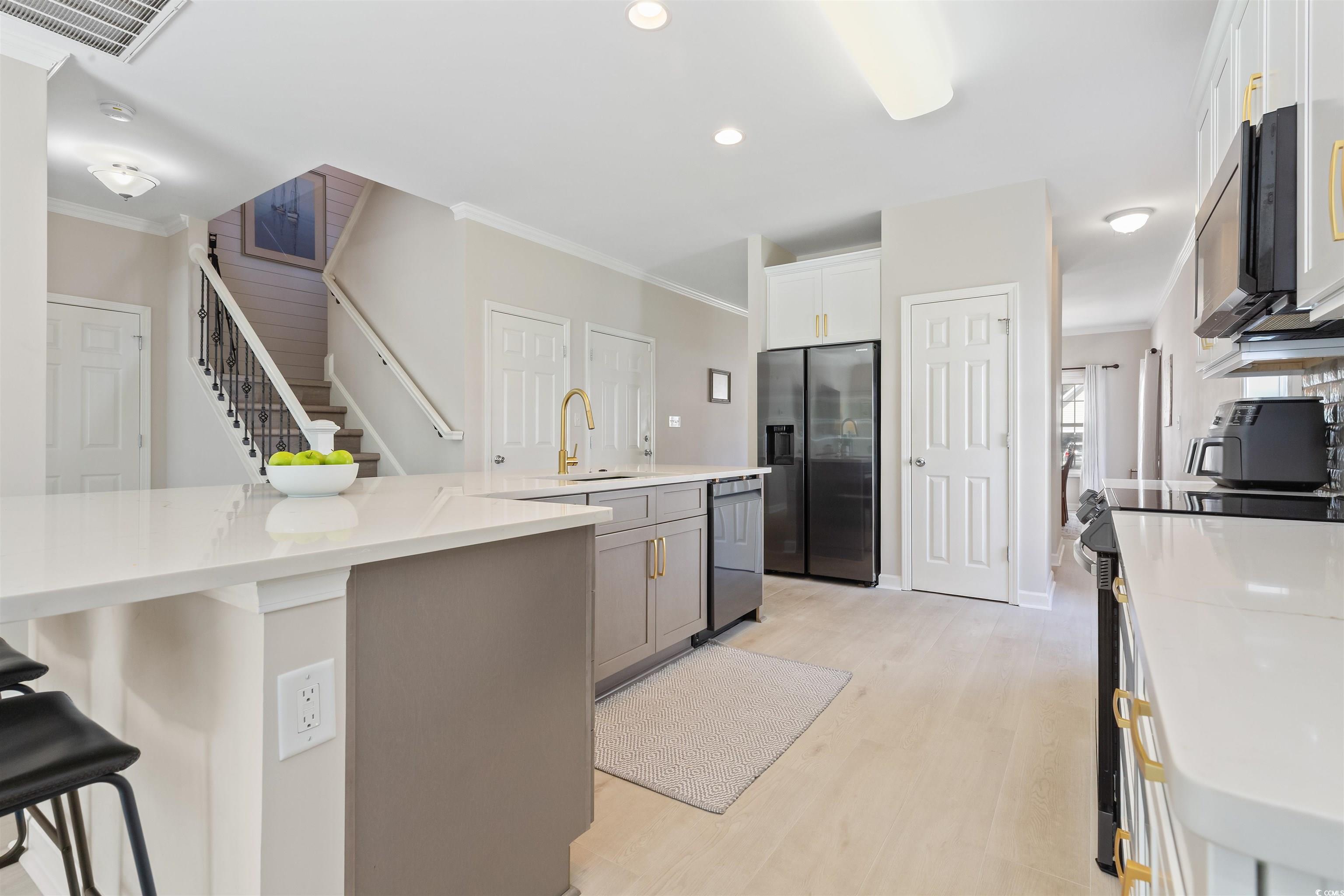 2024 Chadbury Ln. Property Photo 9