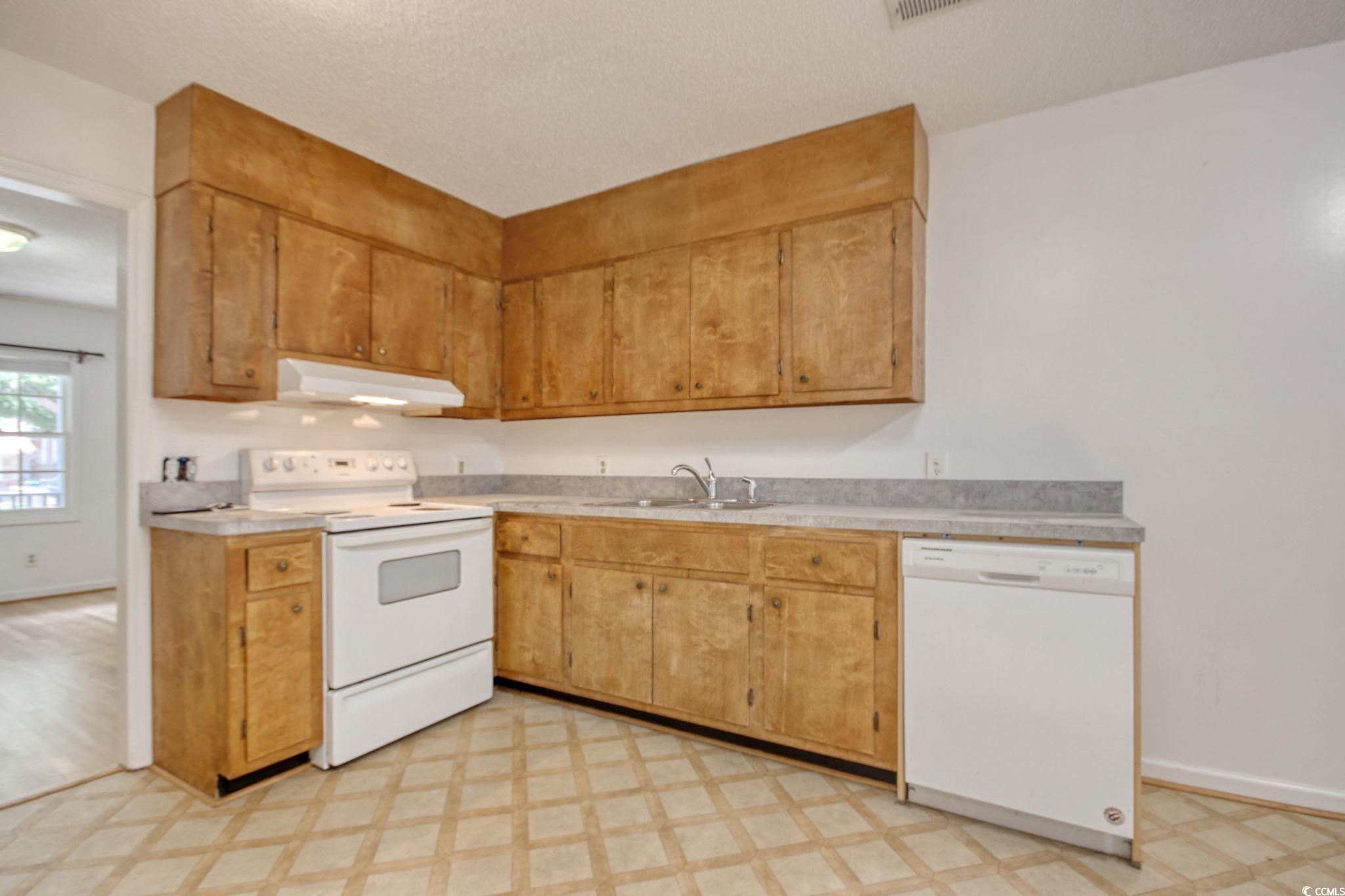 1028 Duke St. Property Photo 18