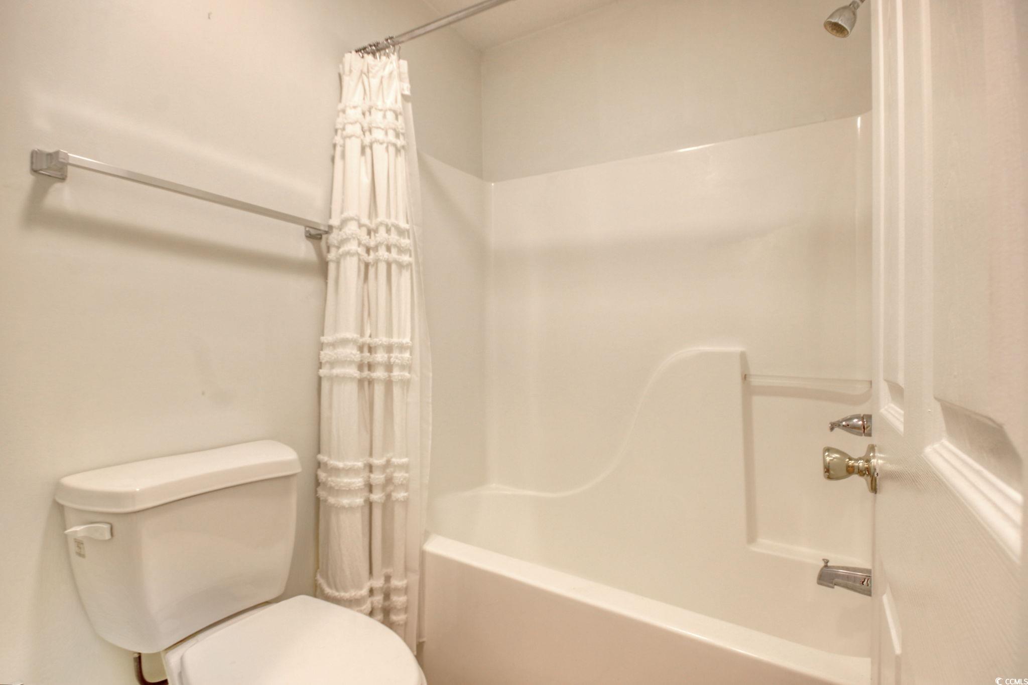 1028 Duke St. Property Photo 22