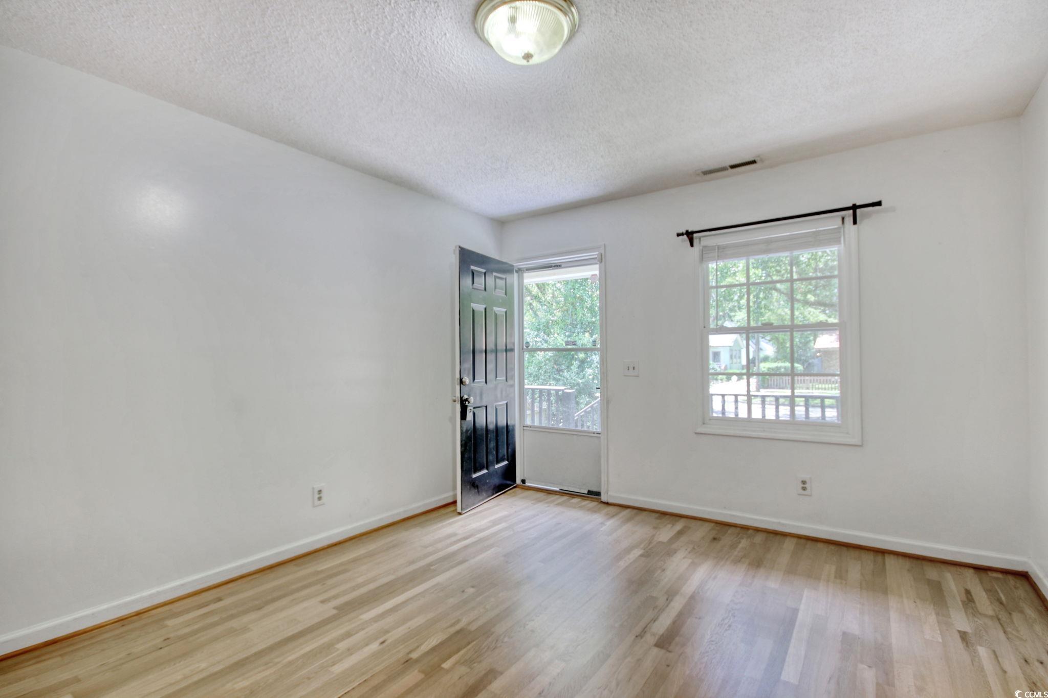 1028 Duke St. Property Photo 23