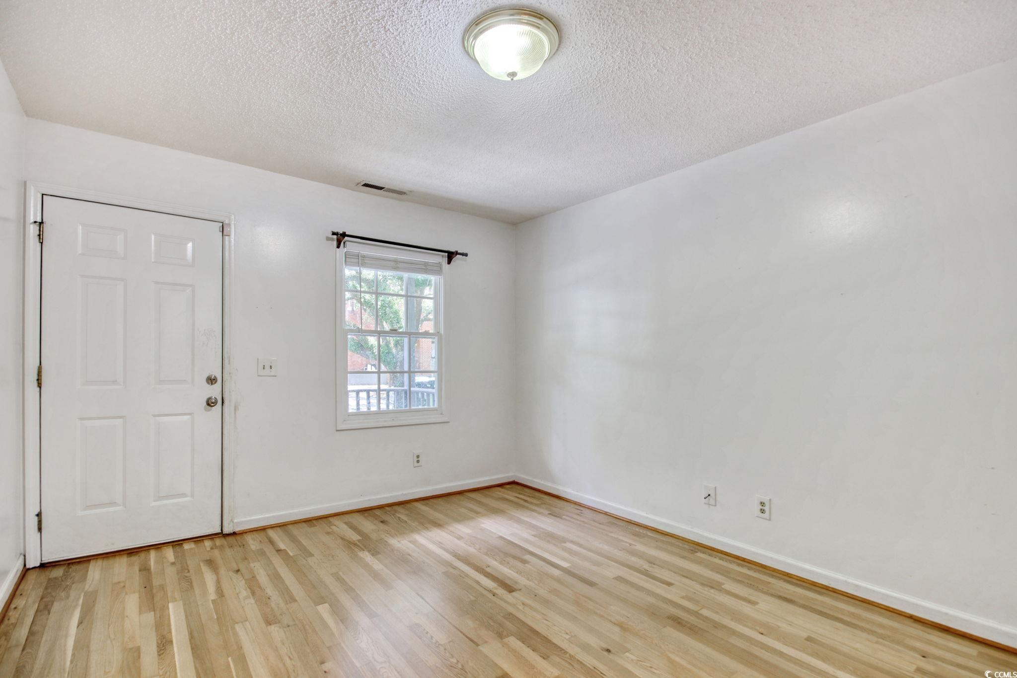 1028 Duke St. Property Photo 25