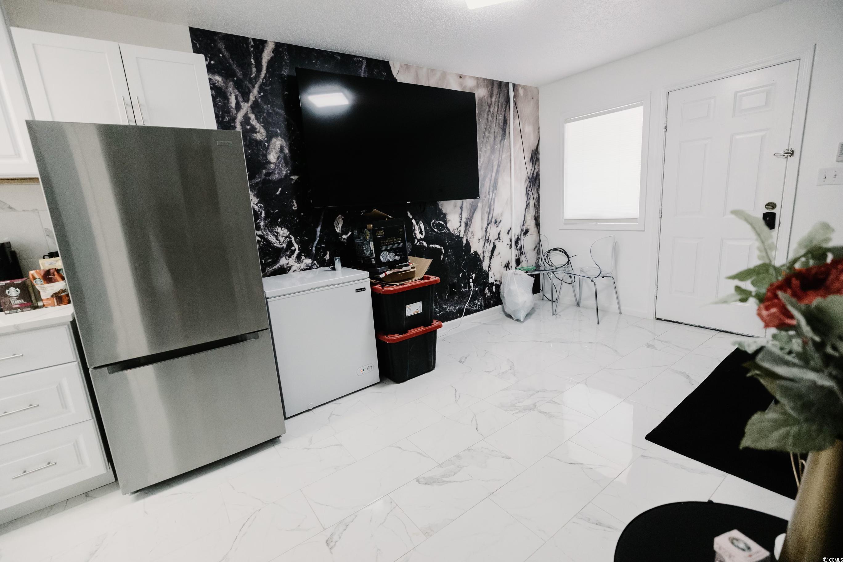 307 Flagg St. Property Photo 4